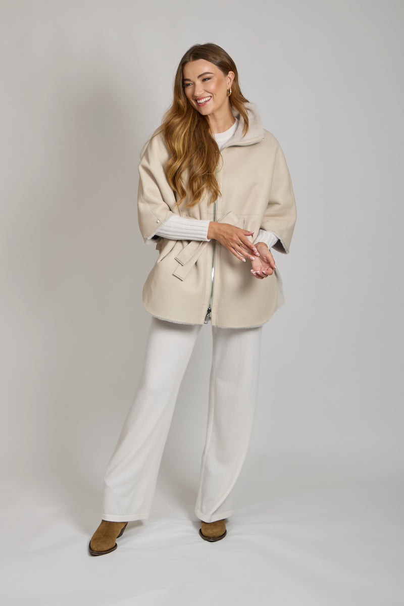 REVERSIBLE SHEARLING CAPE-MILK