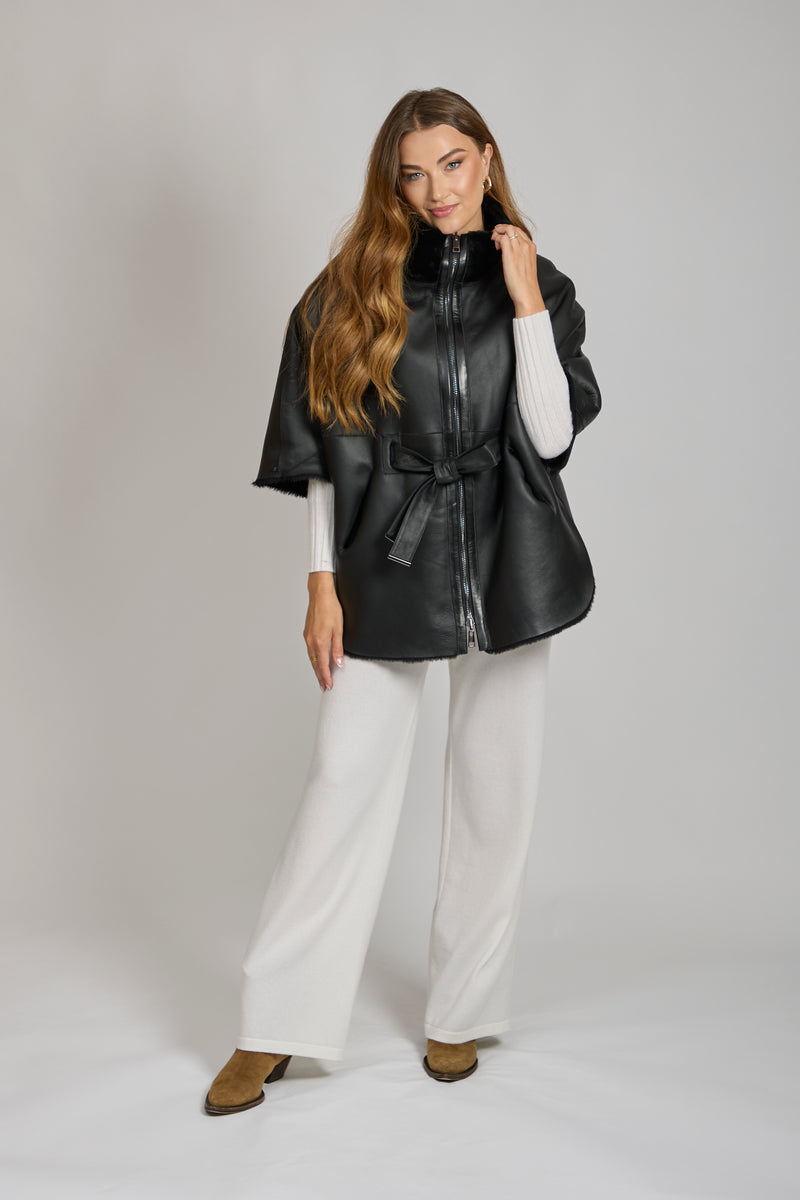 REVERSIBLE SHEARLING CAPE-BLACK