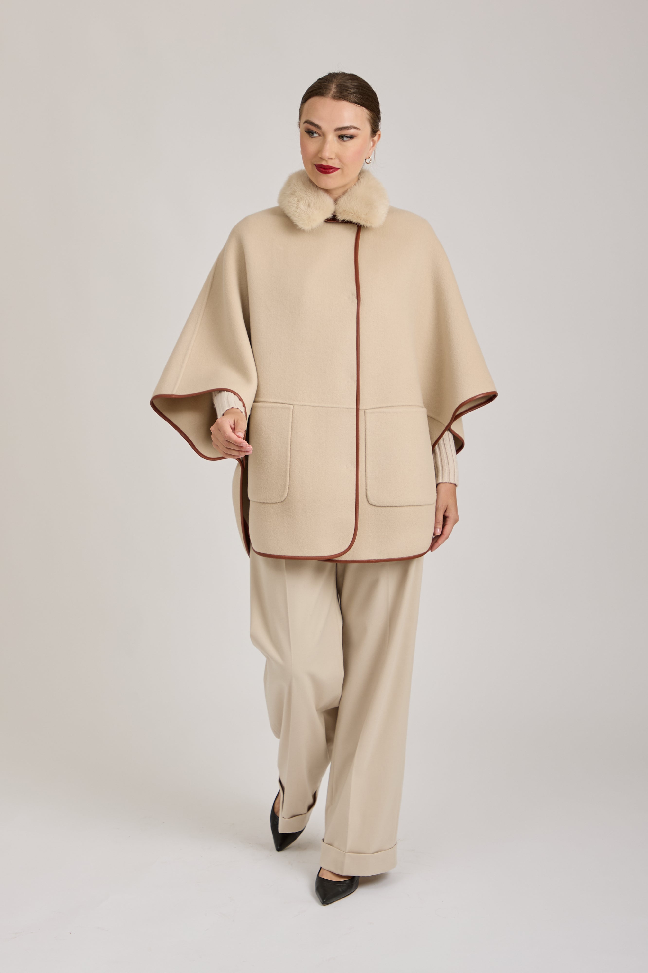 CAPE WITH MINK COLLAR-BEIGE