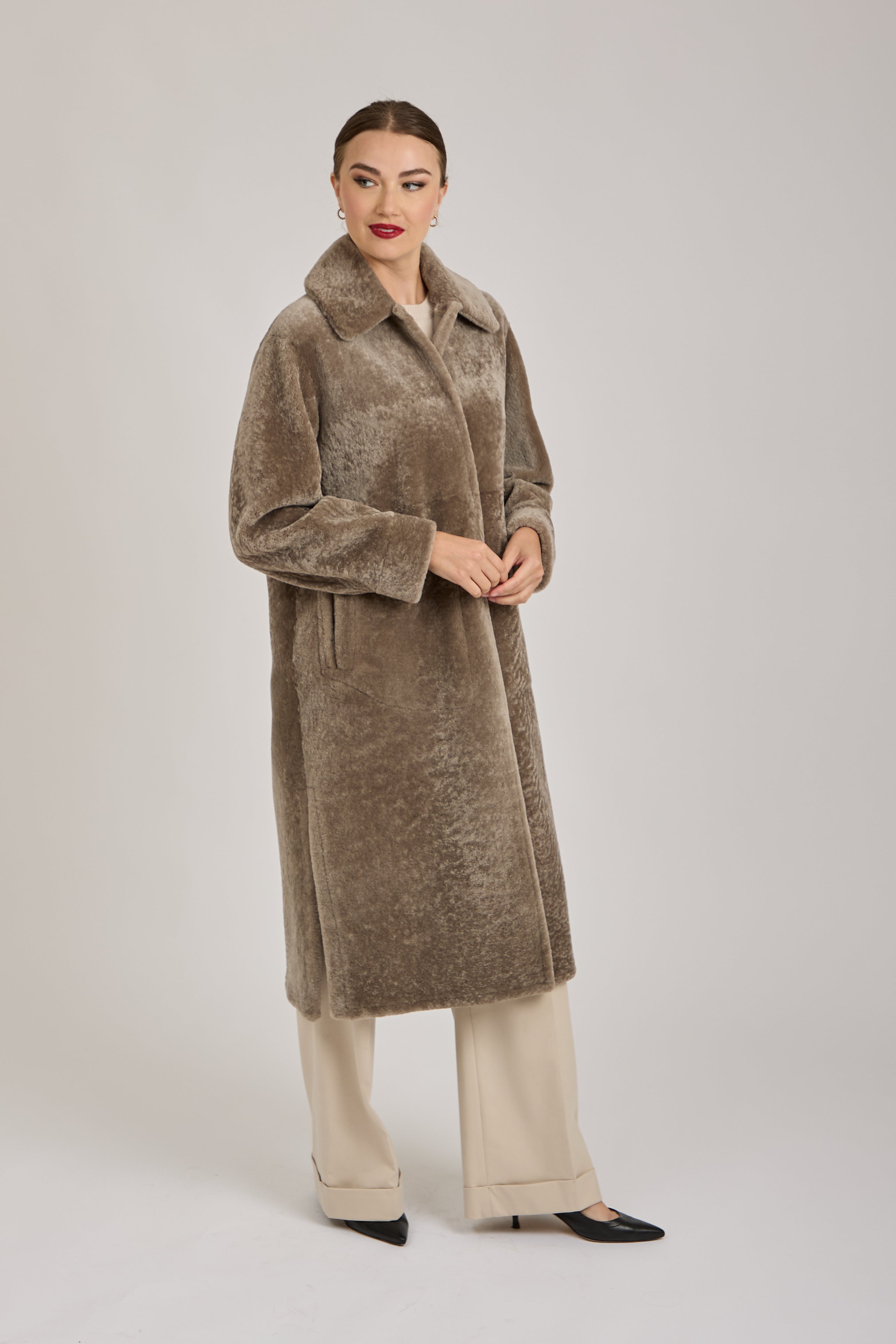 LONG SHEARLING COAT-GREIGE