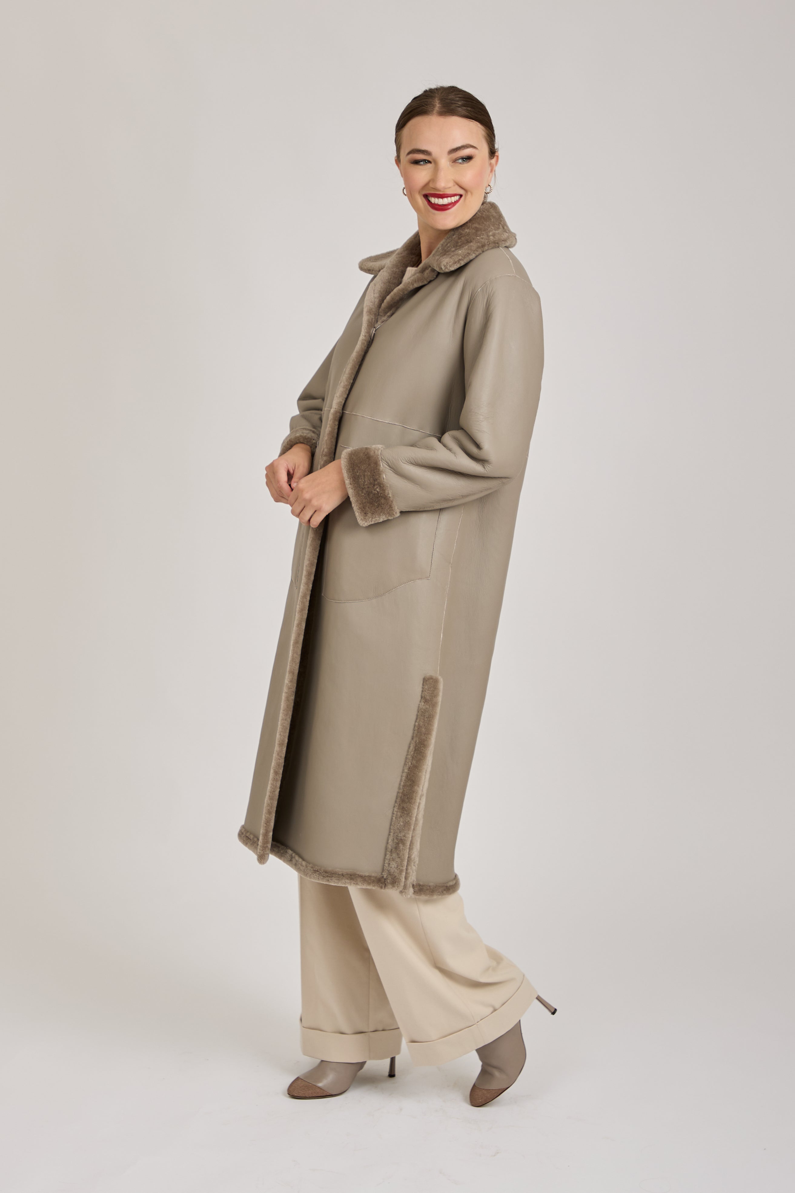 LONG SHEARLING COAT-GREIGE