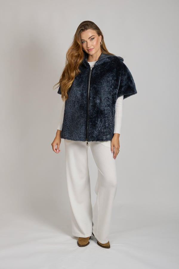 HOODED SHEARLING CAPE-BLUE
