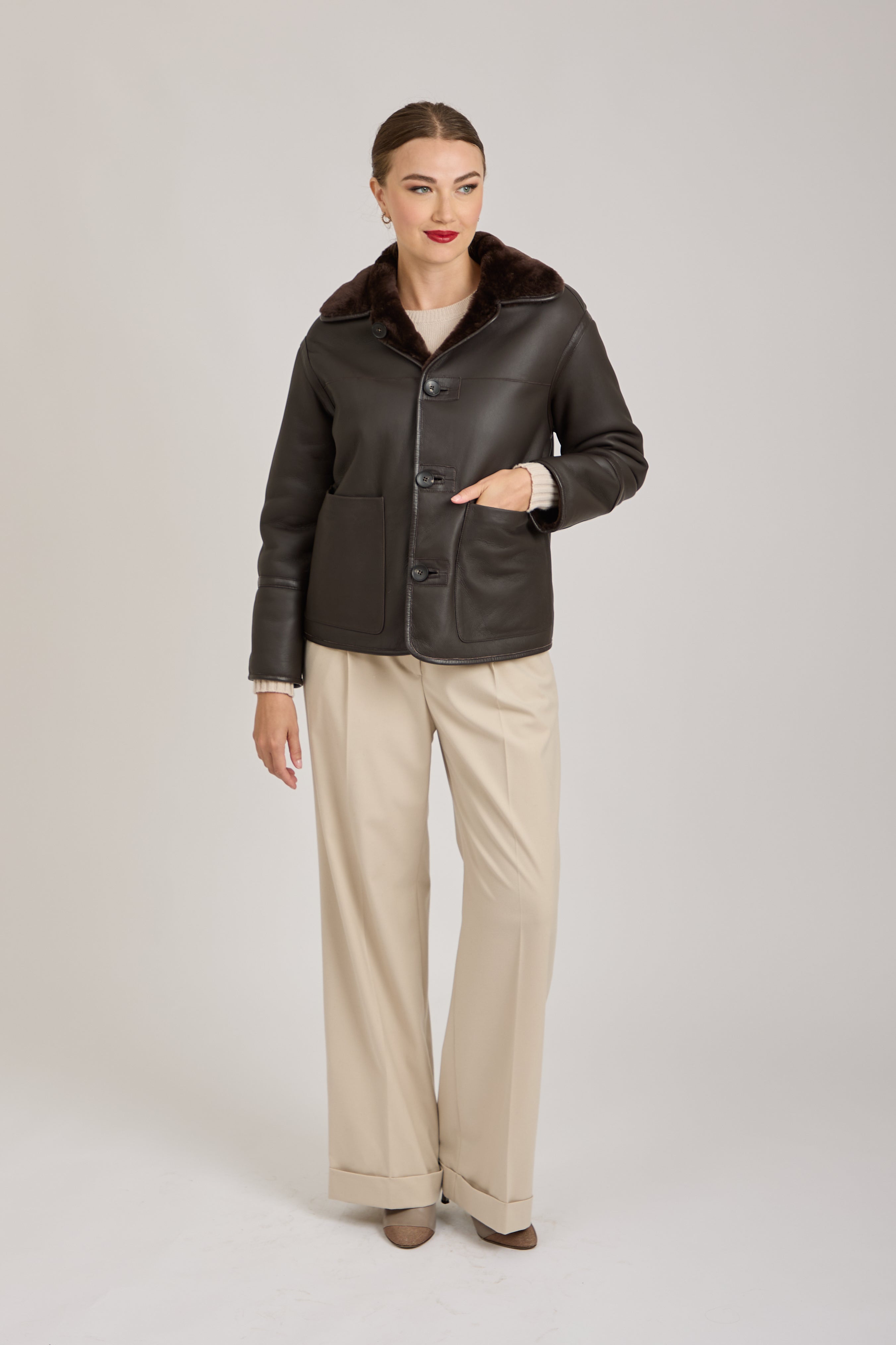 REVERSIBLE SHORT SHEARLING JACKET- FONDENTE