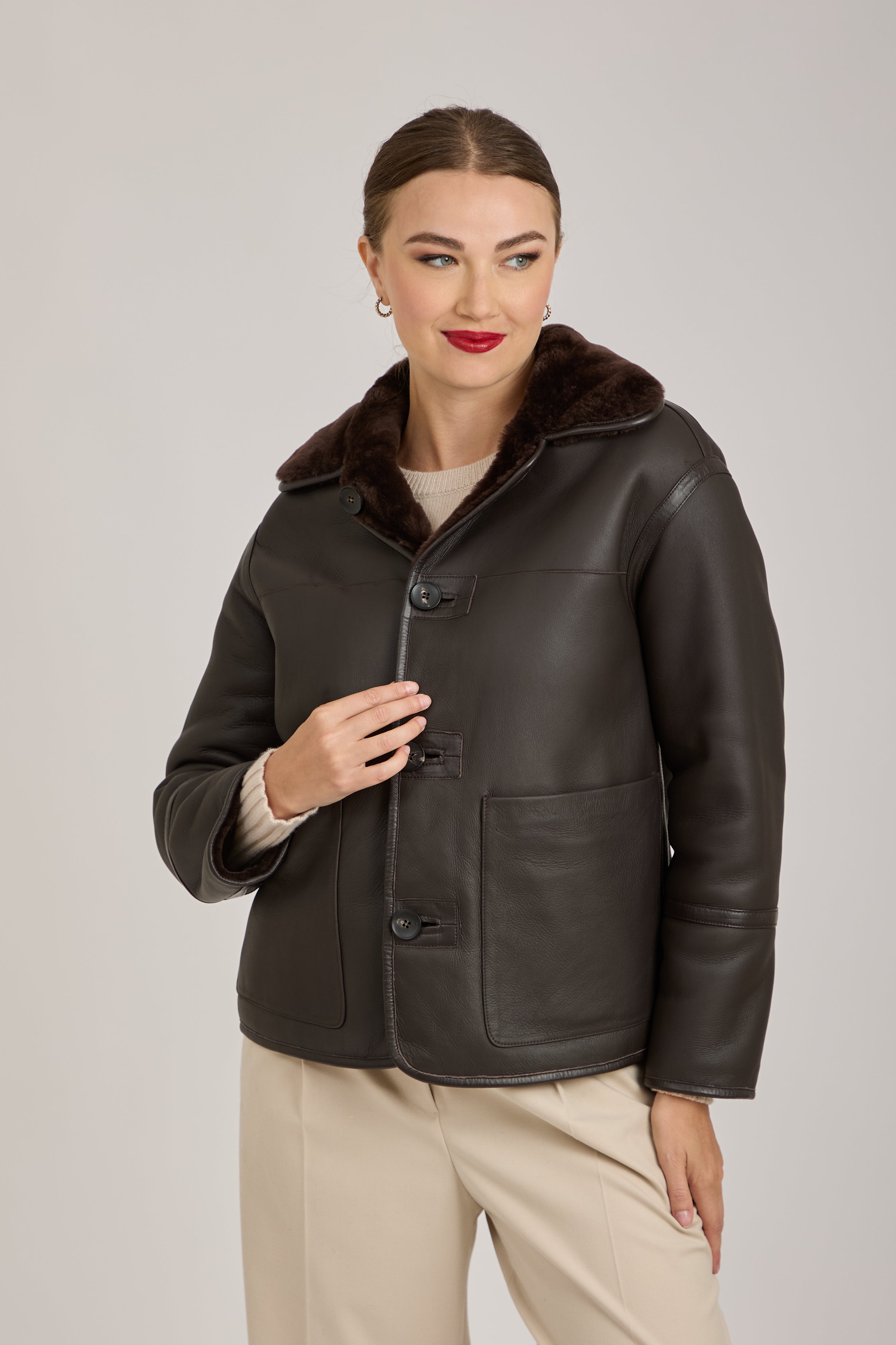 REVERSIBLE SHORT SHEARLING JACKET- FONDENTE