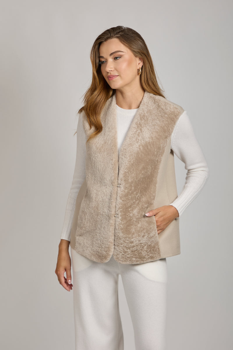 CASHMERE/SHEARLING VEST-BEIGE