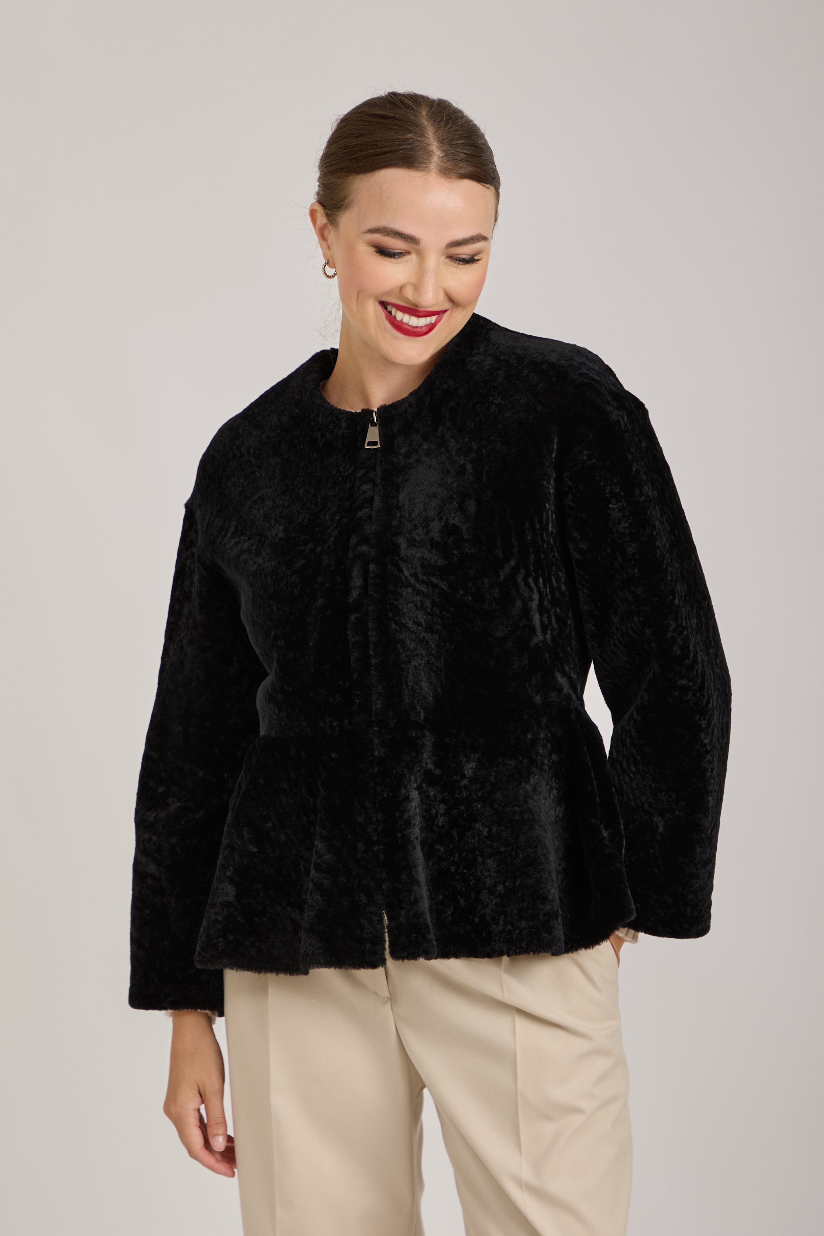 SHORT SHEARLING JACKET-BLACK