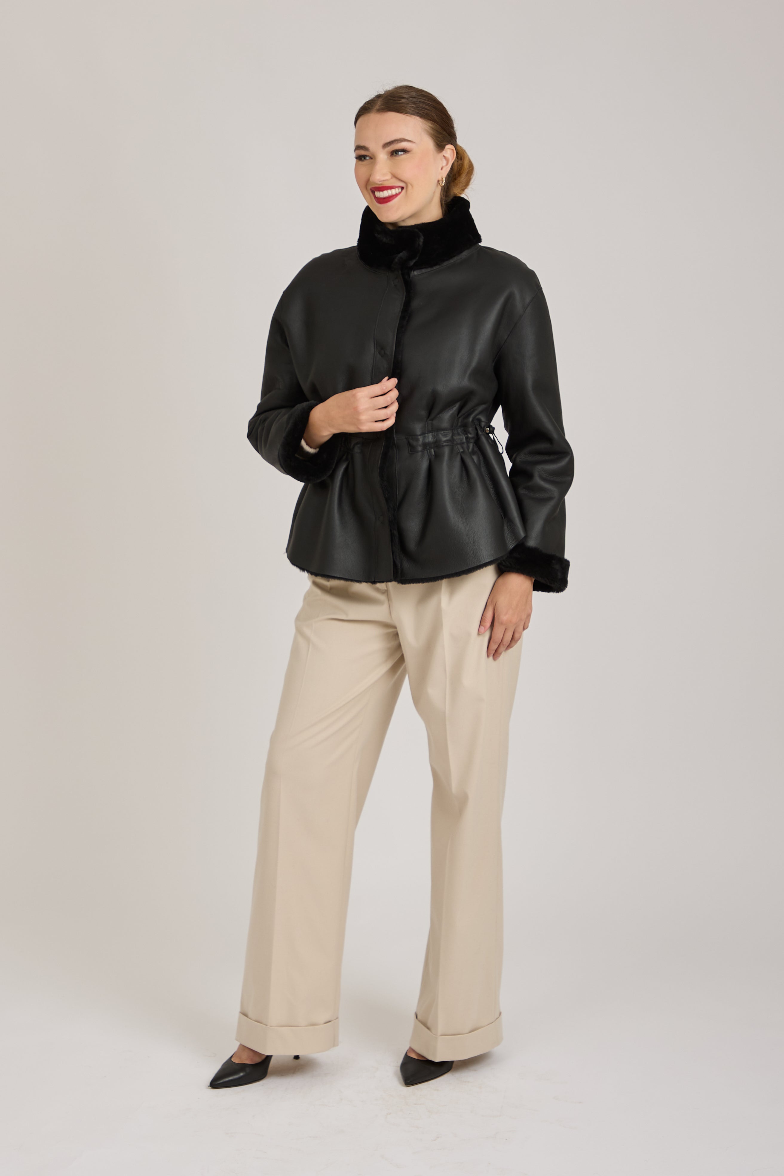 REVERSIBLE SHEARLING -BLACK
