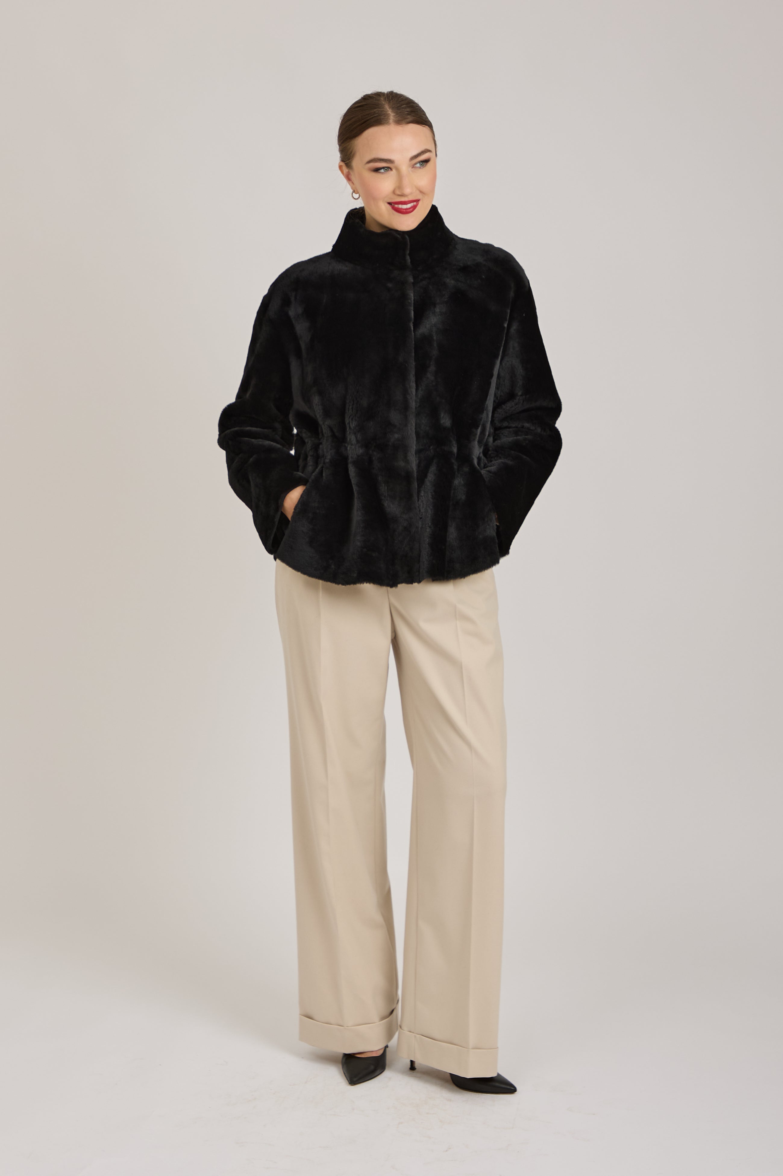 REVERSIBLE SHEARLING -BLACK