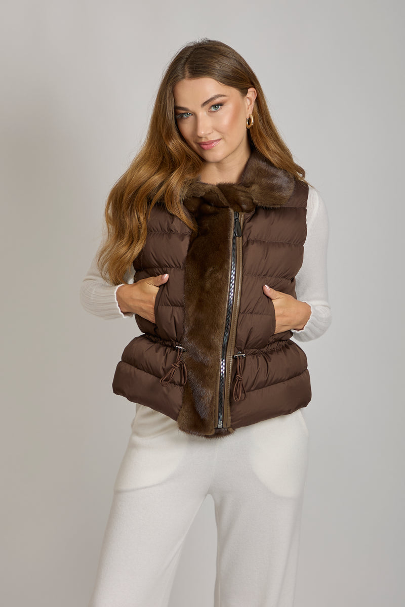 VEST WITH MINK DETAILS- KASTANIEN
