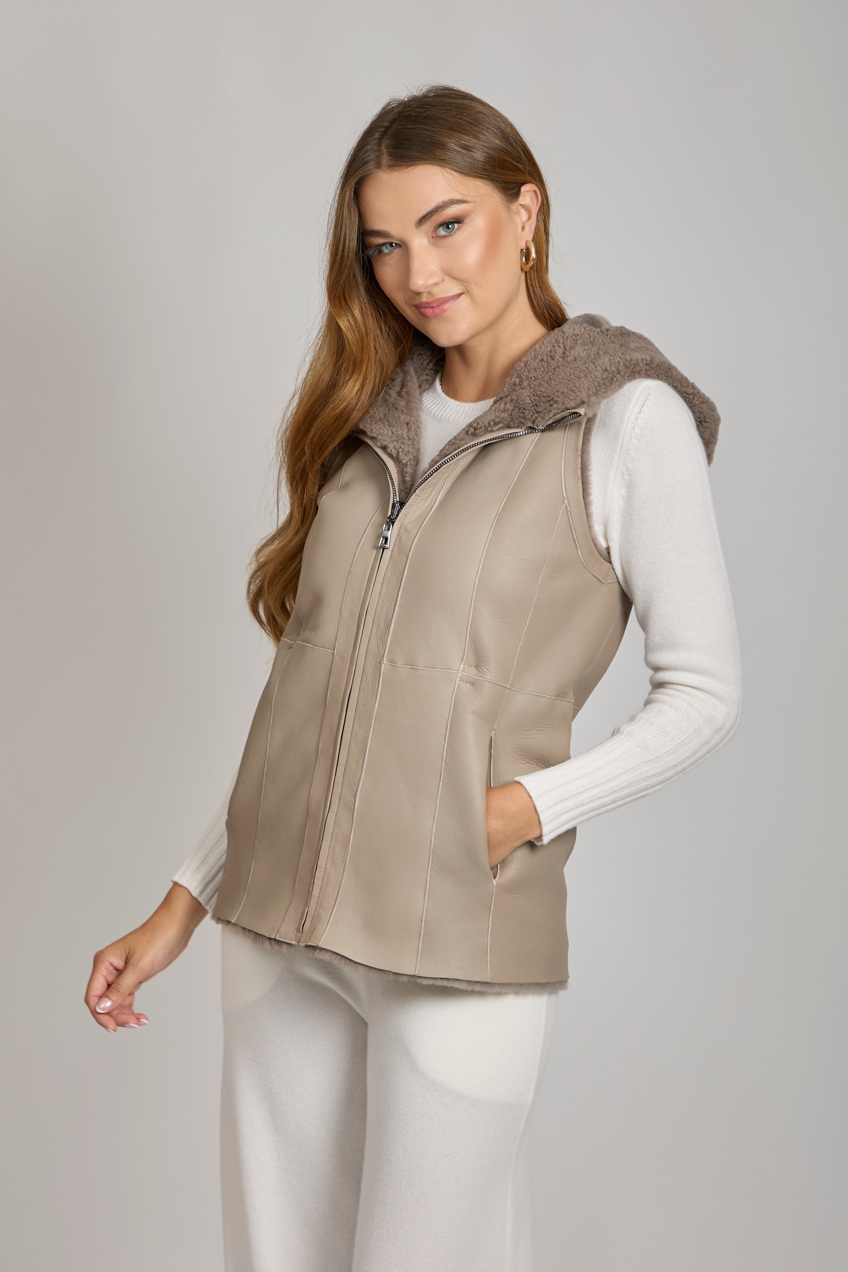 HOODED SHEARLING VEST-CLAY