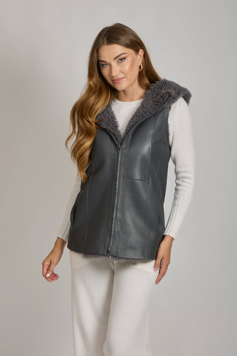 HOODED SHEARLING VEST - ANTHRACITE