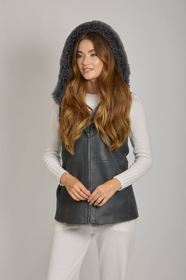 HOODED SHEARLING VEST - ANTHRACITE