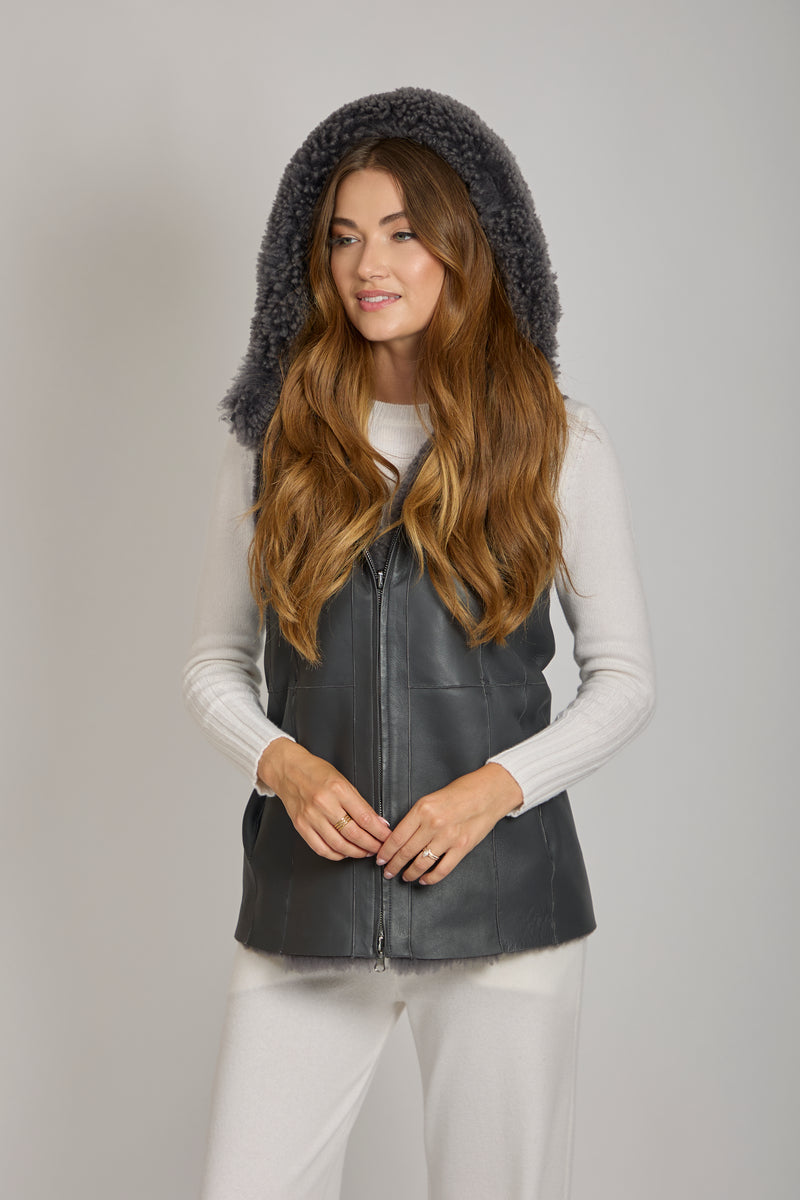 HOODED SHEARLING VEST - ANTHRACITE