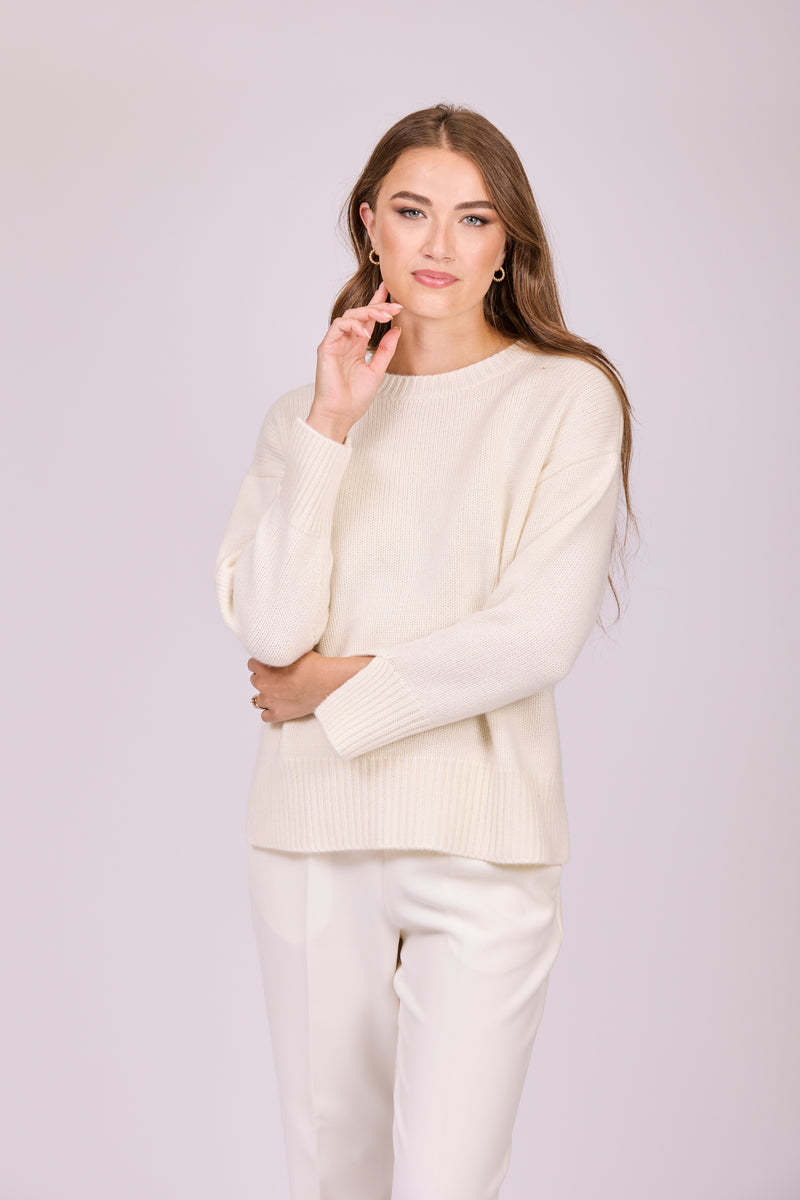 THICK CREW NECK SLIT SLEEVES-WHITE