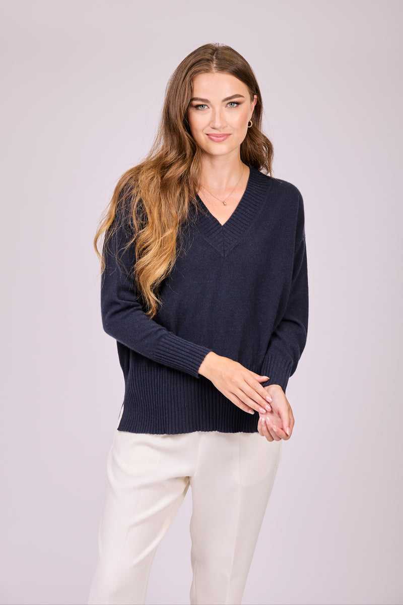 V NECK DETAILS SLITS - NAVY