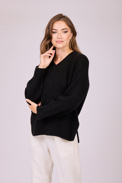 THICK V NECK JUMPER - BLACK