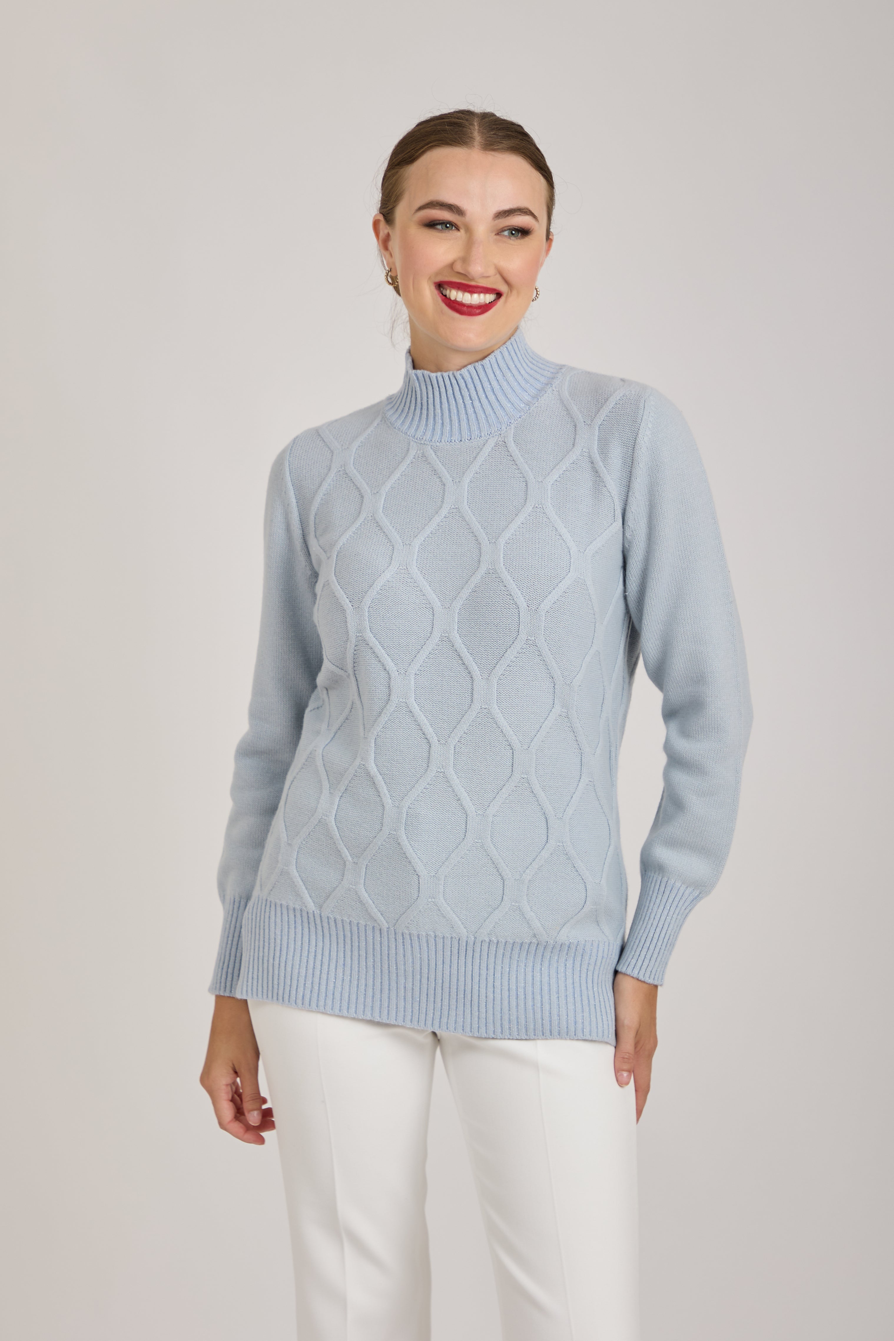 TURTLE NECK DIAMOND CABLE SWEATER - ICE BLUE
