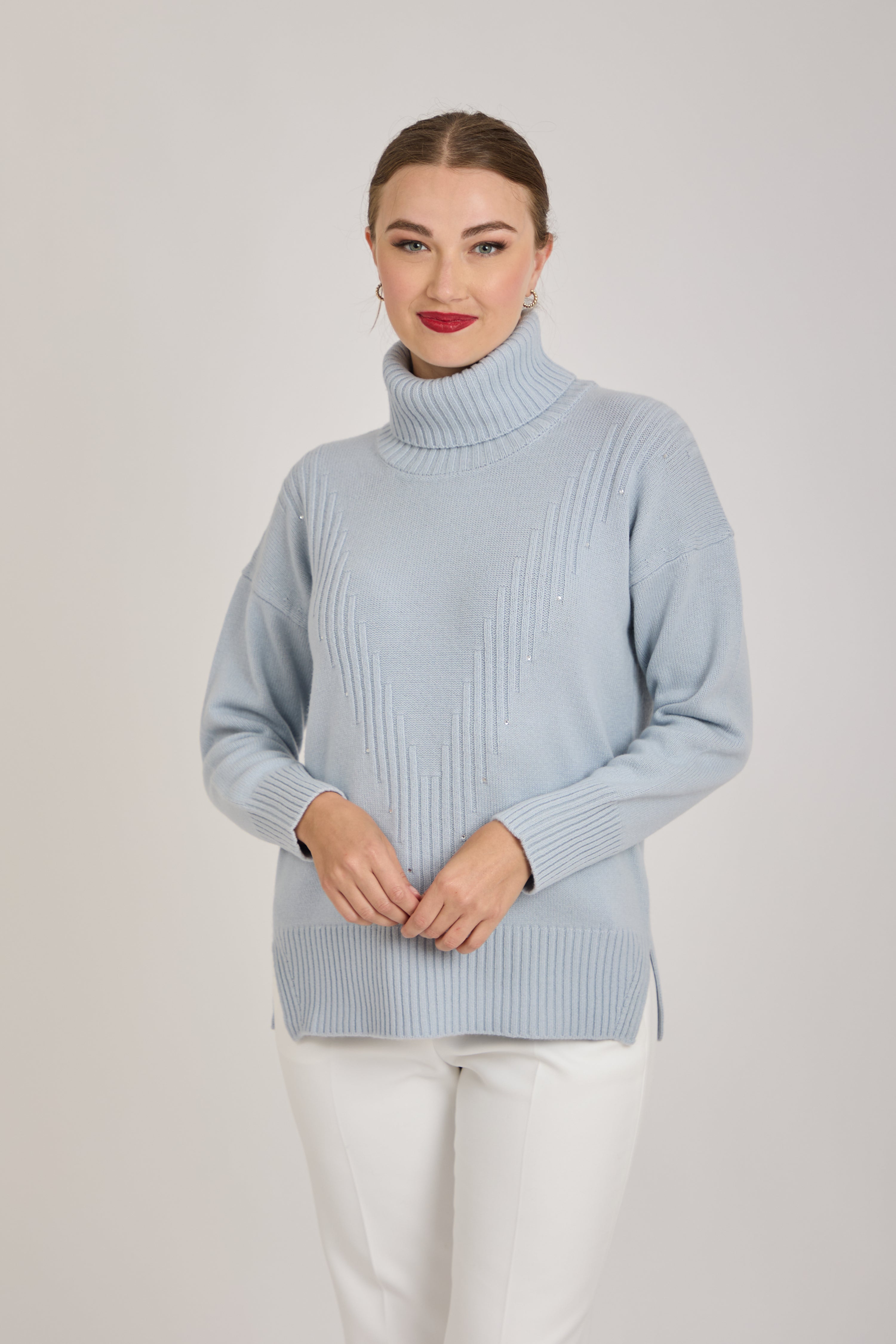 TURTLE NECK DIAMOND CABLE SWEATER - ICE BLUE