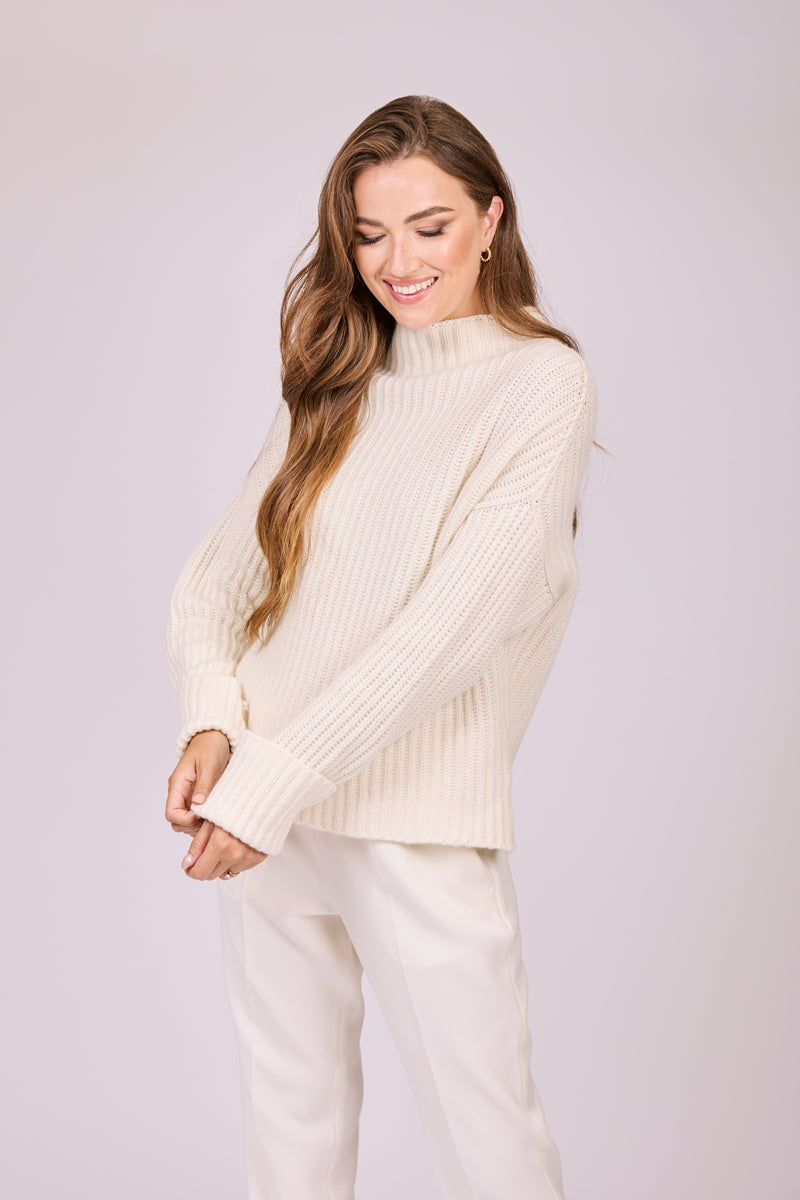 RIBBED HIGH NECK CASHMERE JUMPER-WHITE