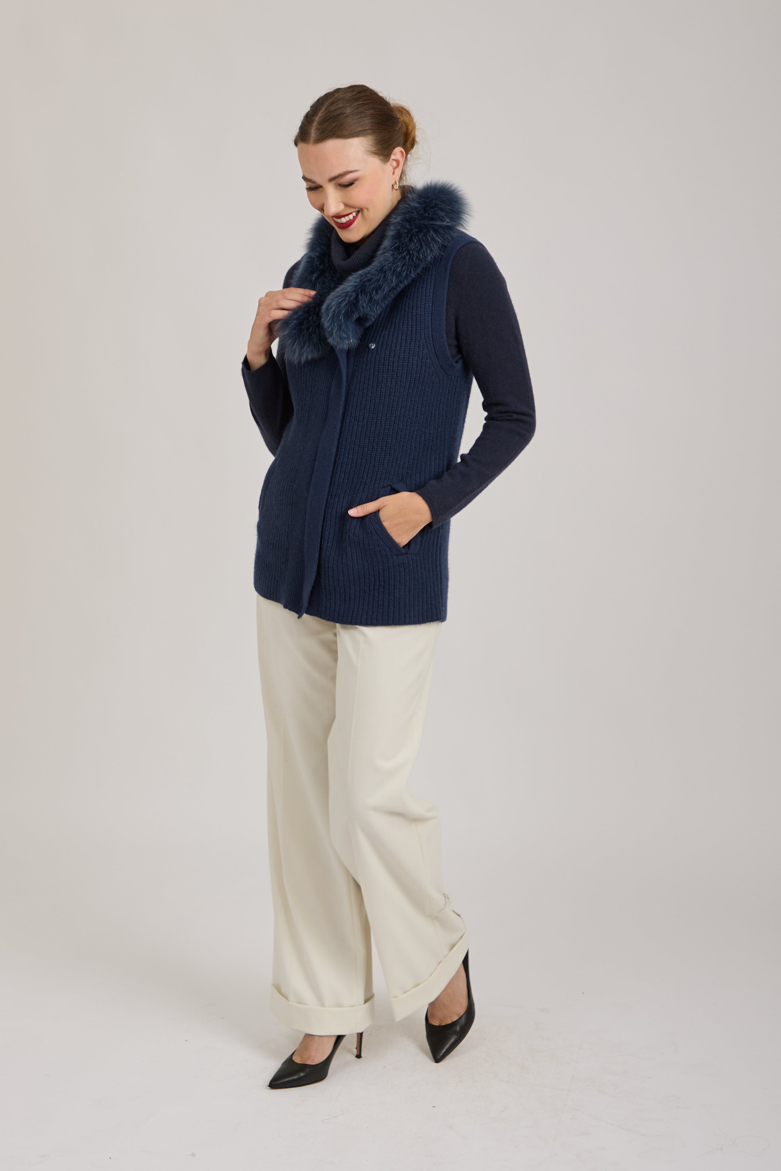 VEST WITH FOX COLLAR-NAVY