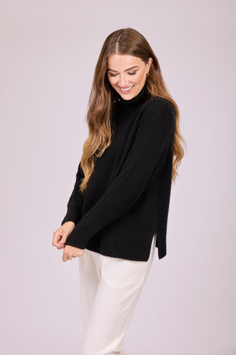 THICK TURTLE NECK - BLACK