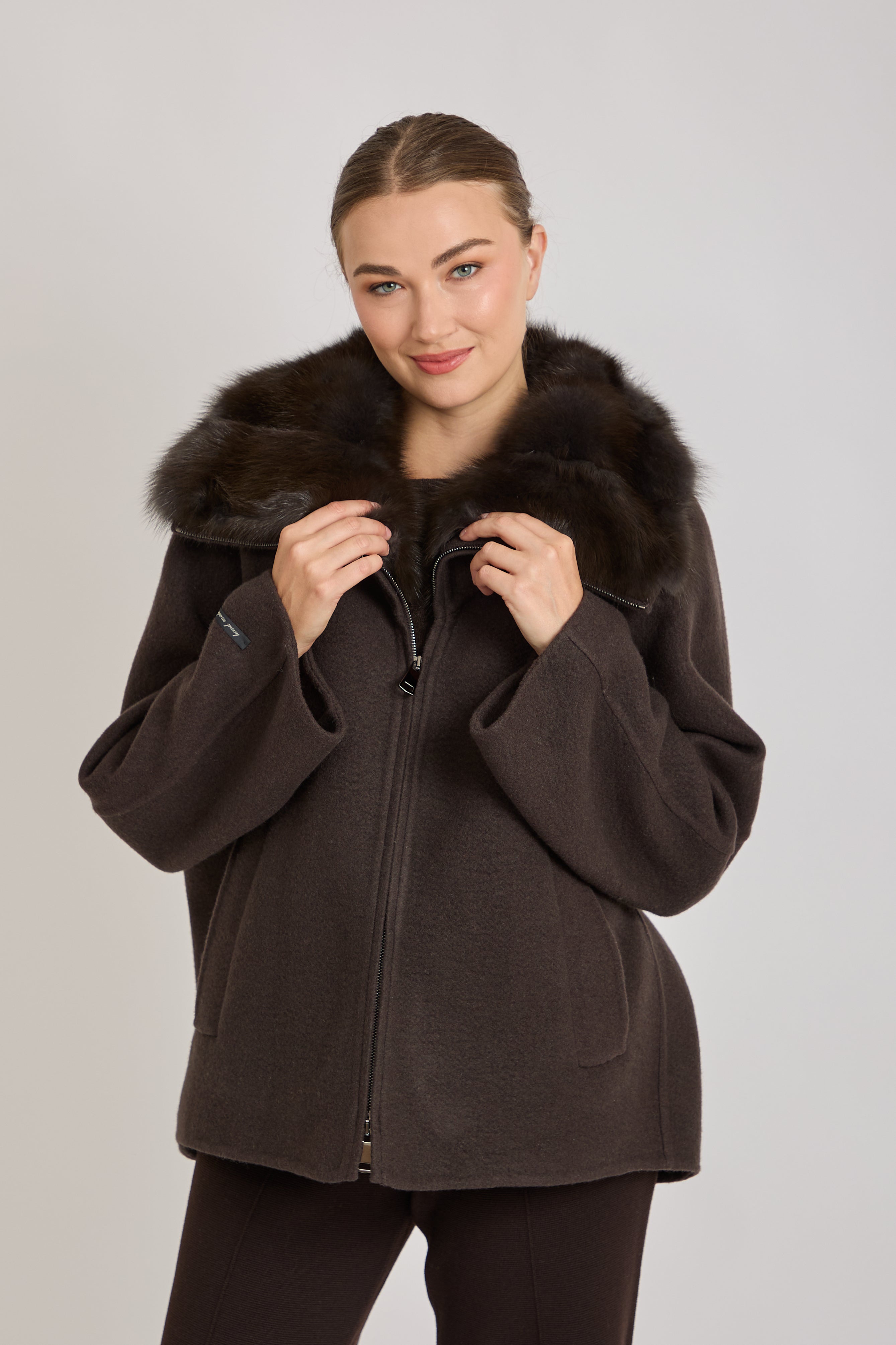 SHORT JACKET WITH SABLE COLLAR-CARRUBA