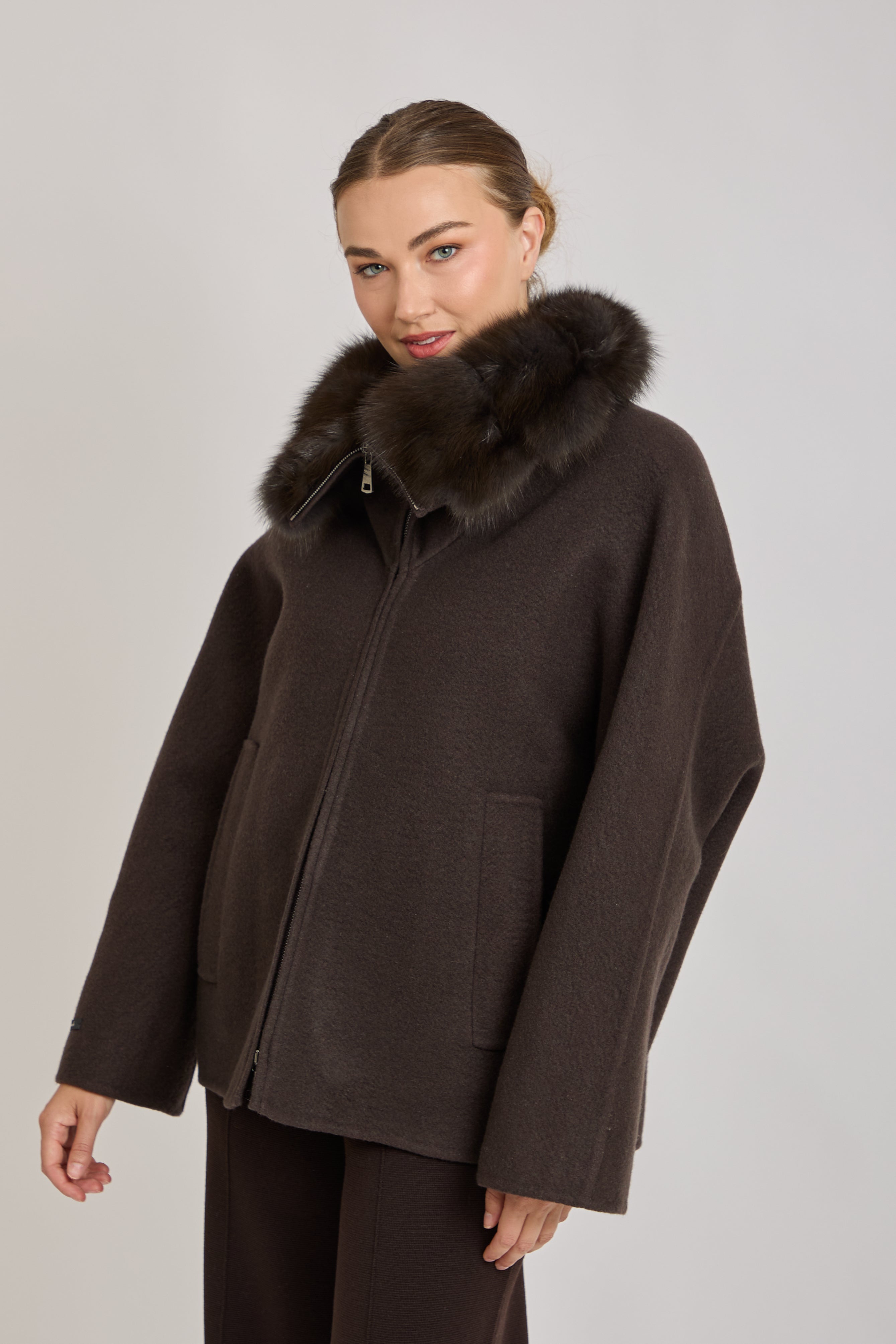 SHORT JACKET WITH SABLE COLLAR-CARRUBA