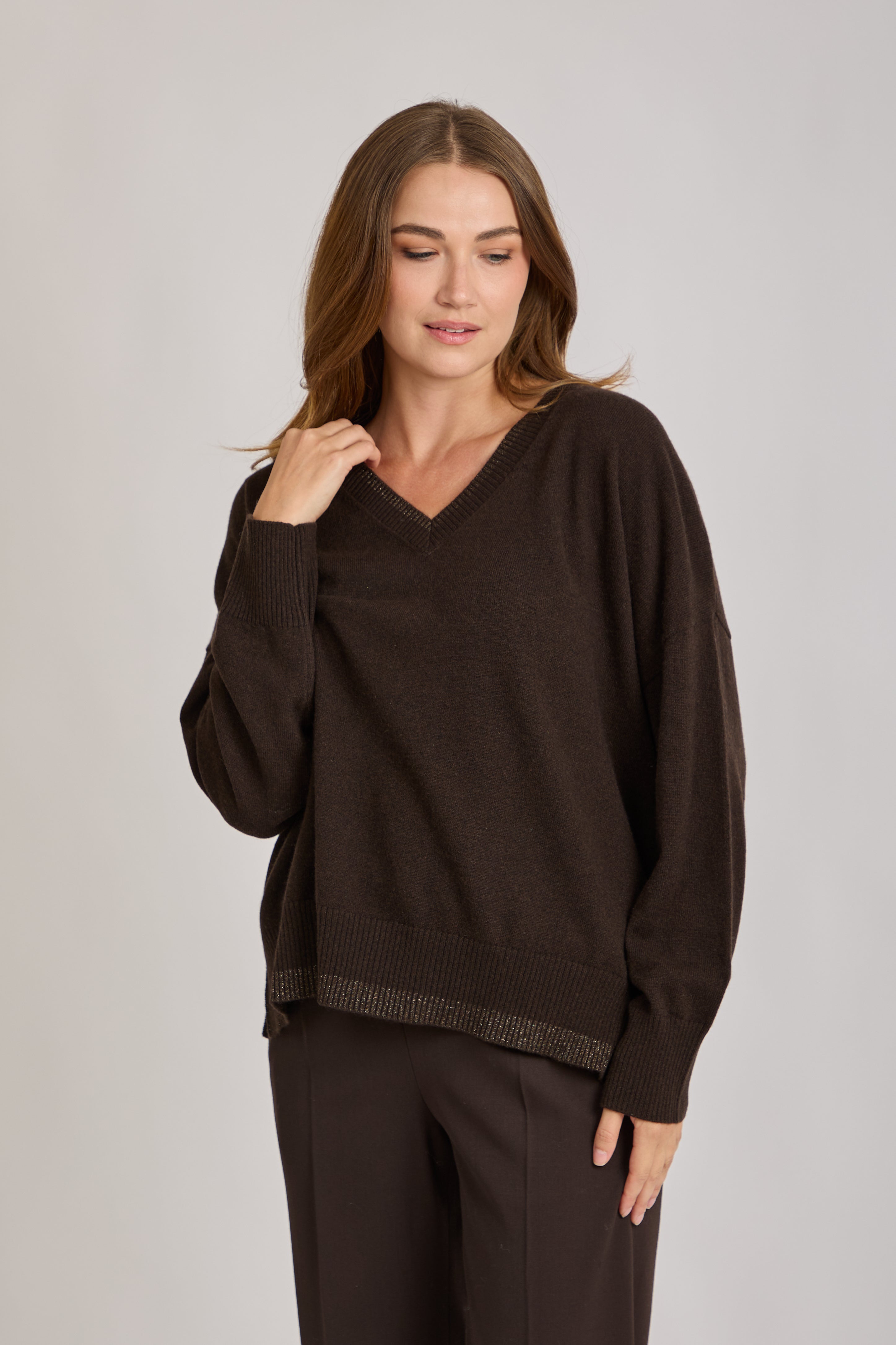 V NECK CASHMERE JUMPER WITH LUREX DETAILS -AMERICANO