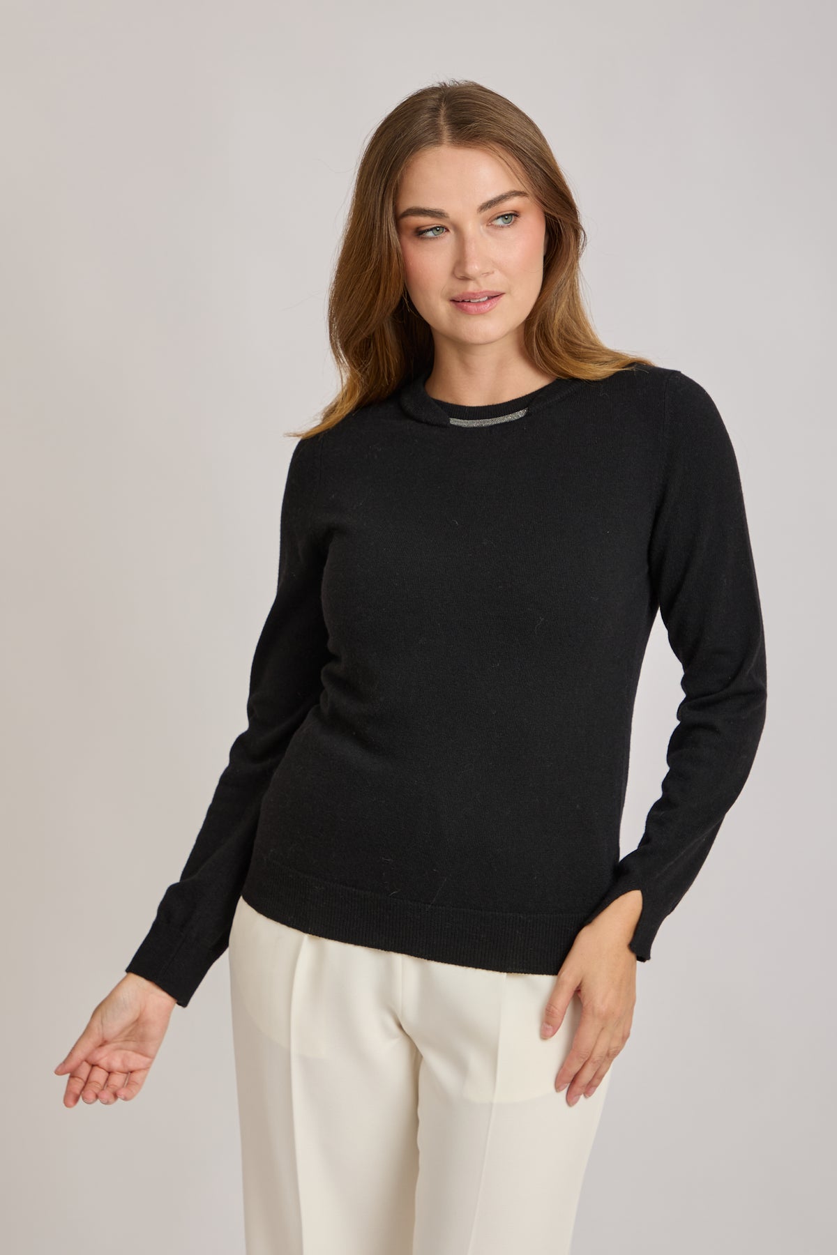 CREW NECK CASHMERE JUMPER WITH DETAILS- BLACK