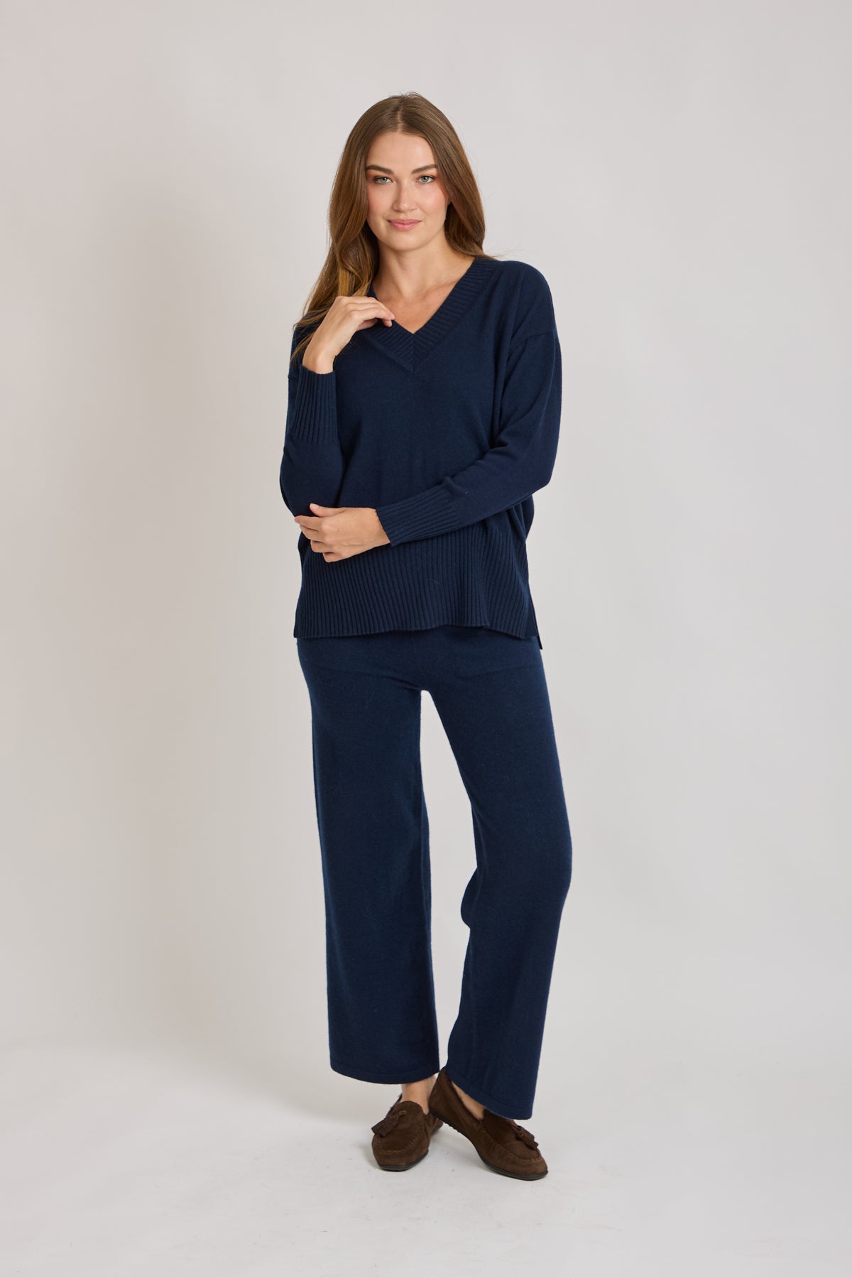 V NECK CASHMERE JUMPER-NAVY