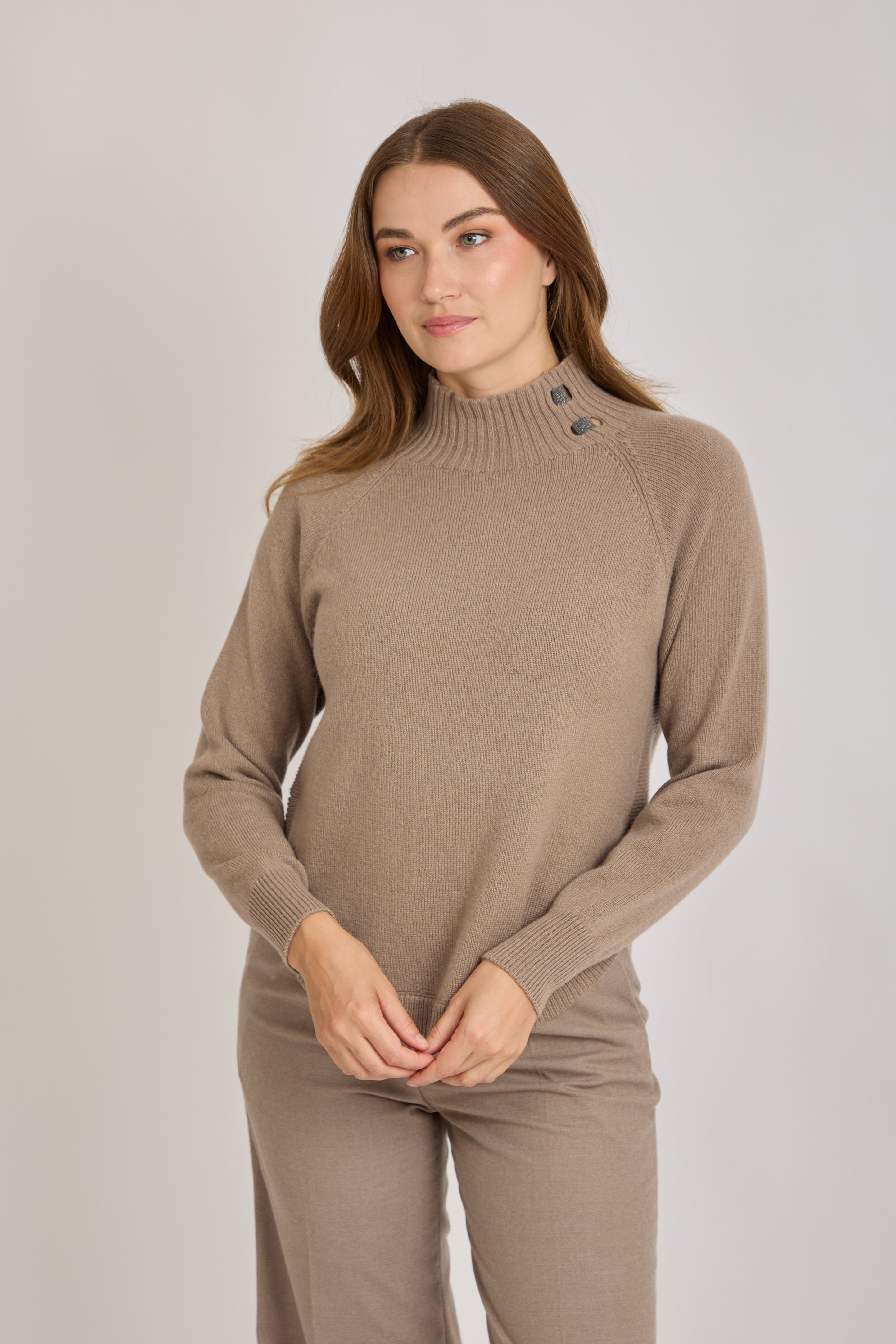 HIGH NECK CASHMERE JUMPER WITH DETAILS-TAUPE