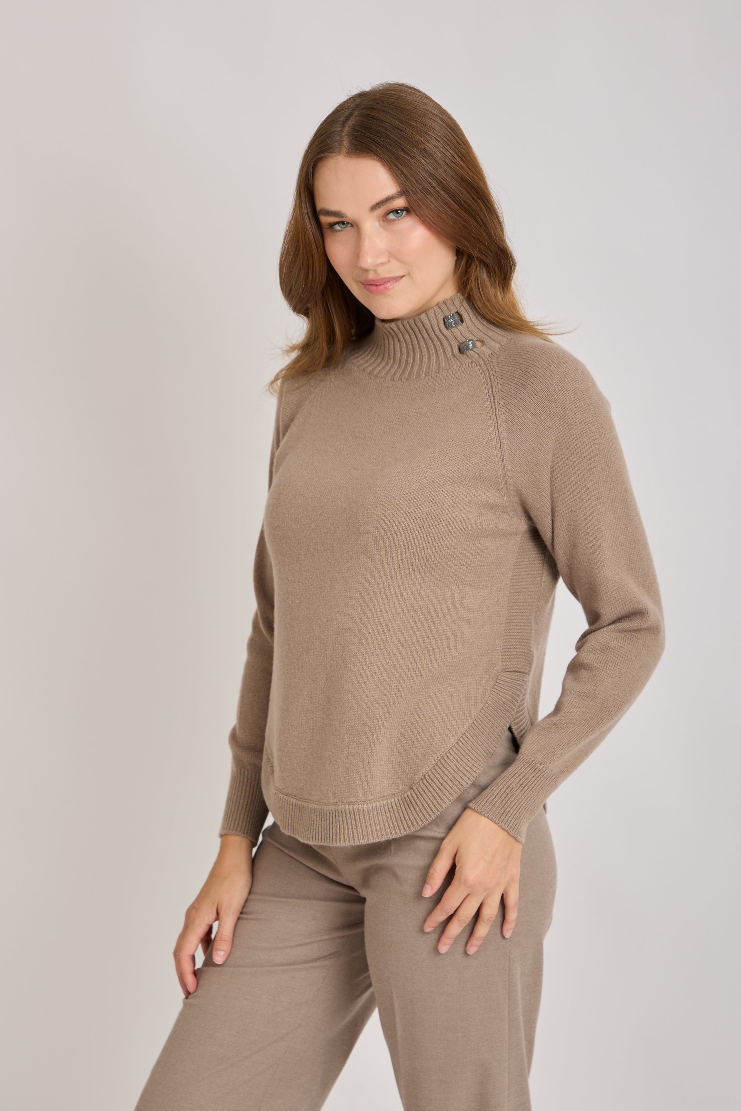 HIGH NECK CASHMERE JUMPER WITH DETAILS-TAUPE
