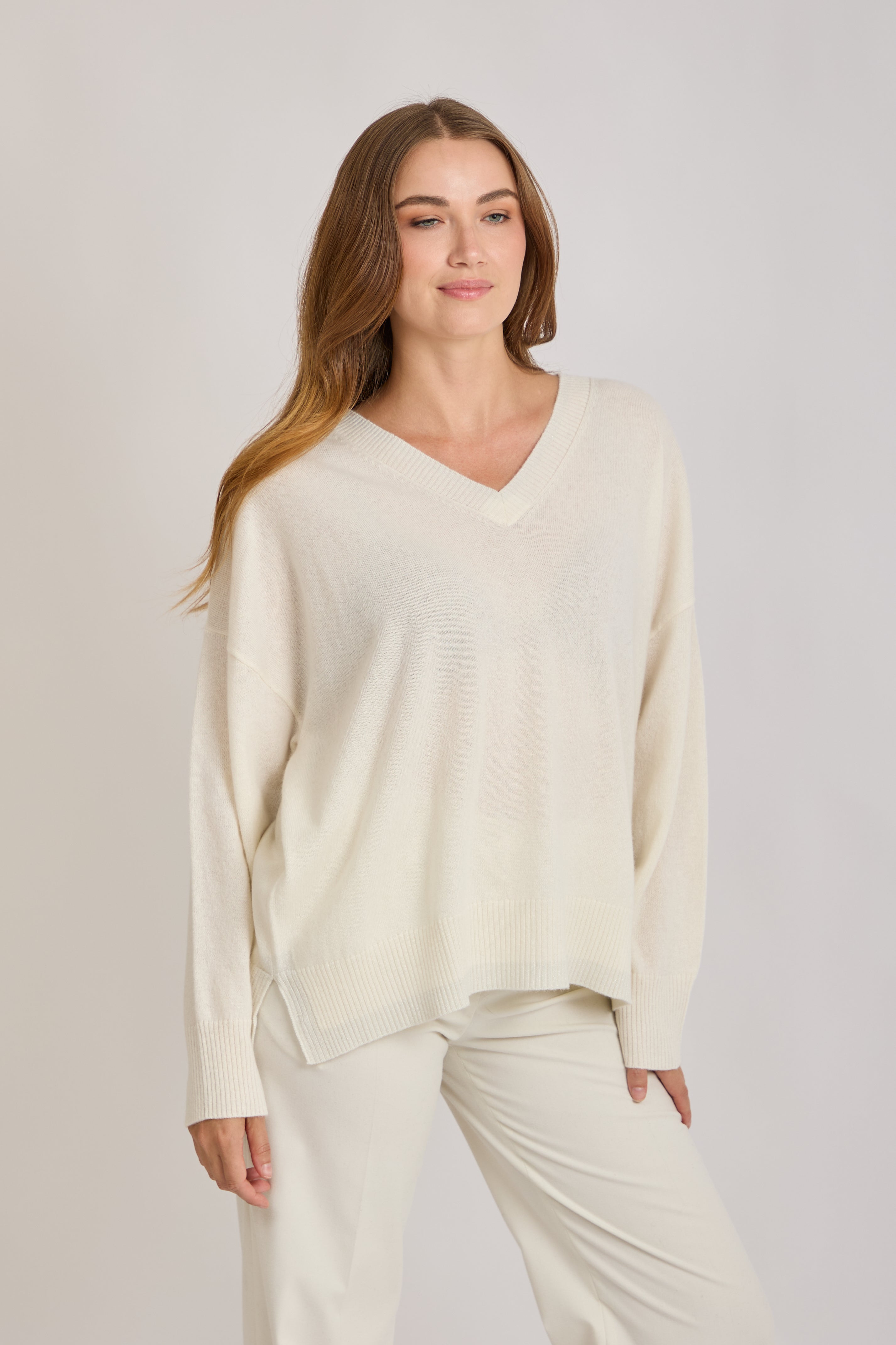 V NECK CASHMERE JUMPER WITH LUREX-OFF WHITE