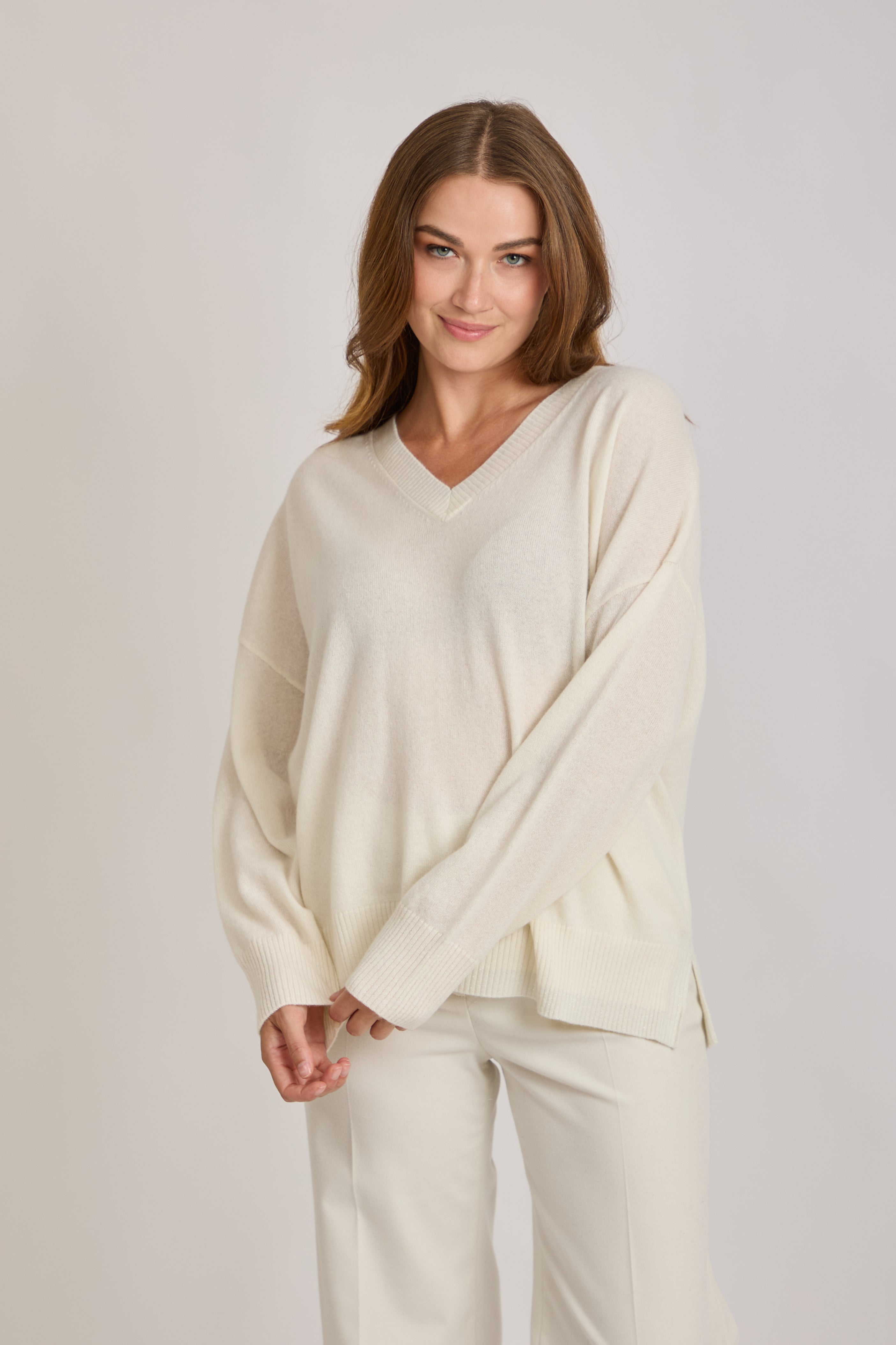 V NECK CASHMERE JUMPER WITH LUREX-OFF WHITE