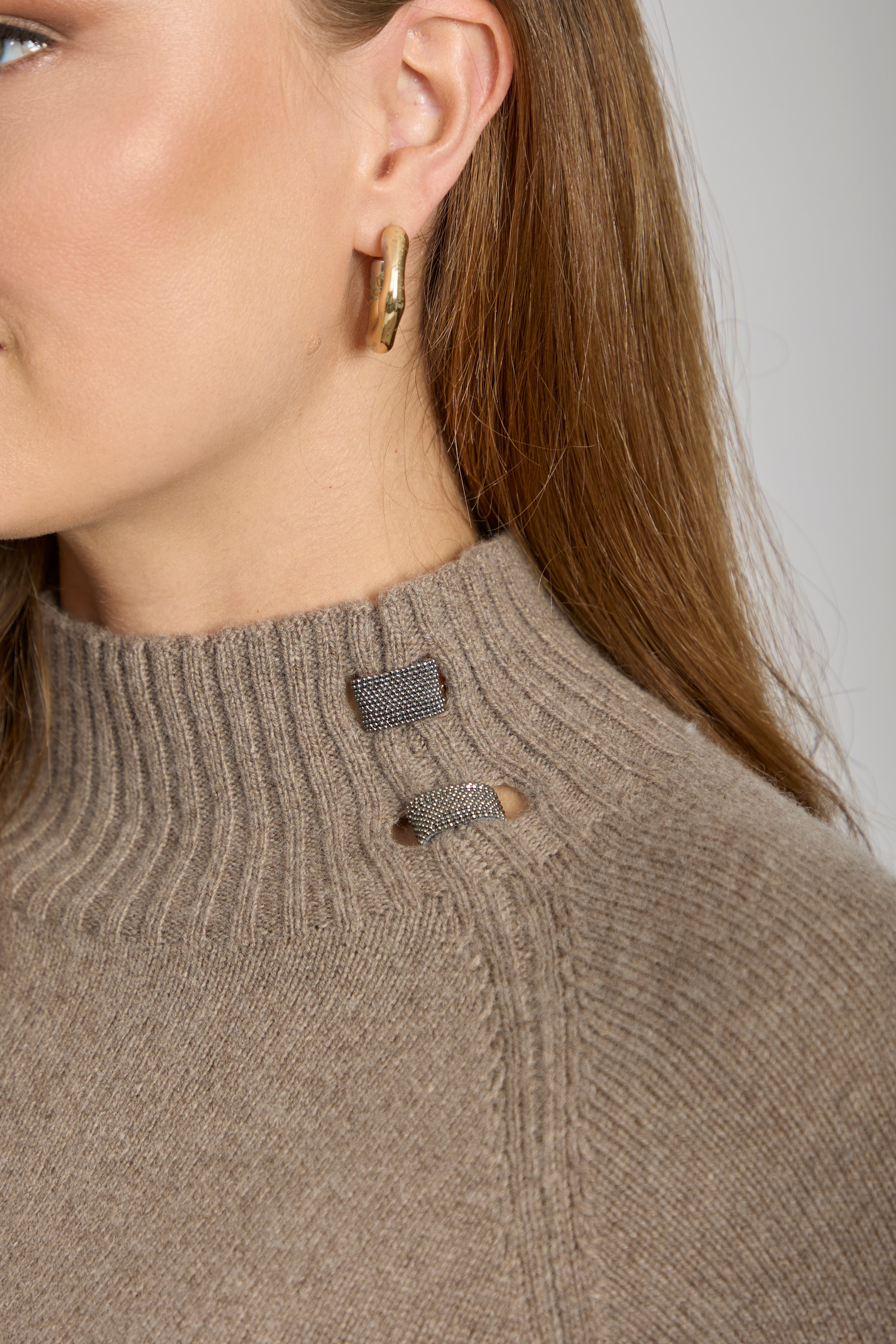 Pull col roulé en cachemire taupe