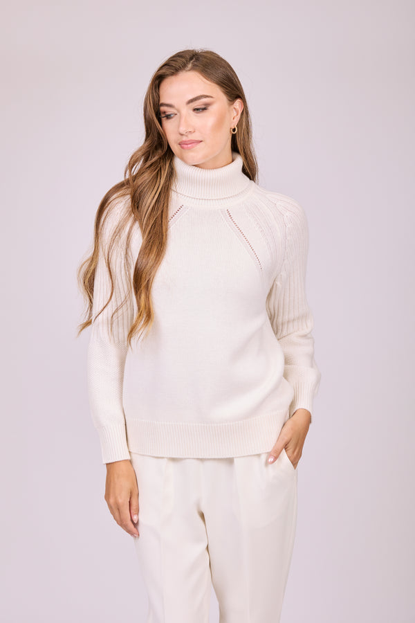 TURTLE NECK SWEATER-LATTE