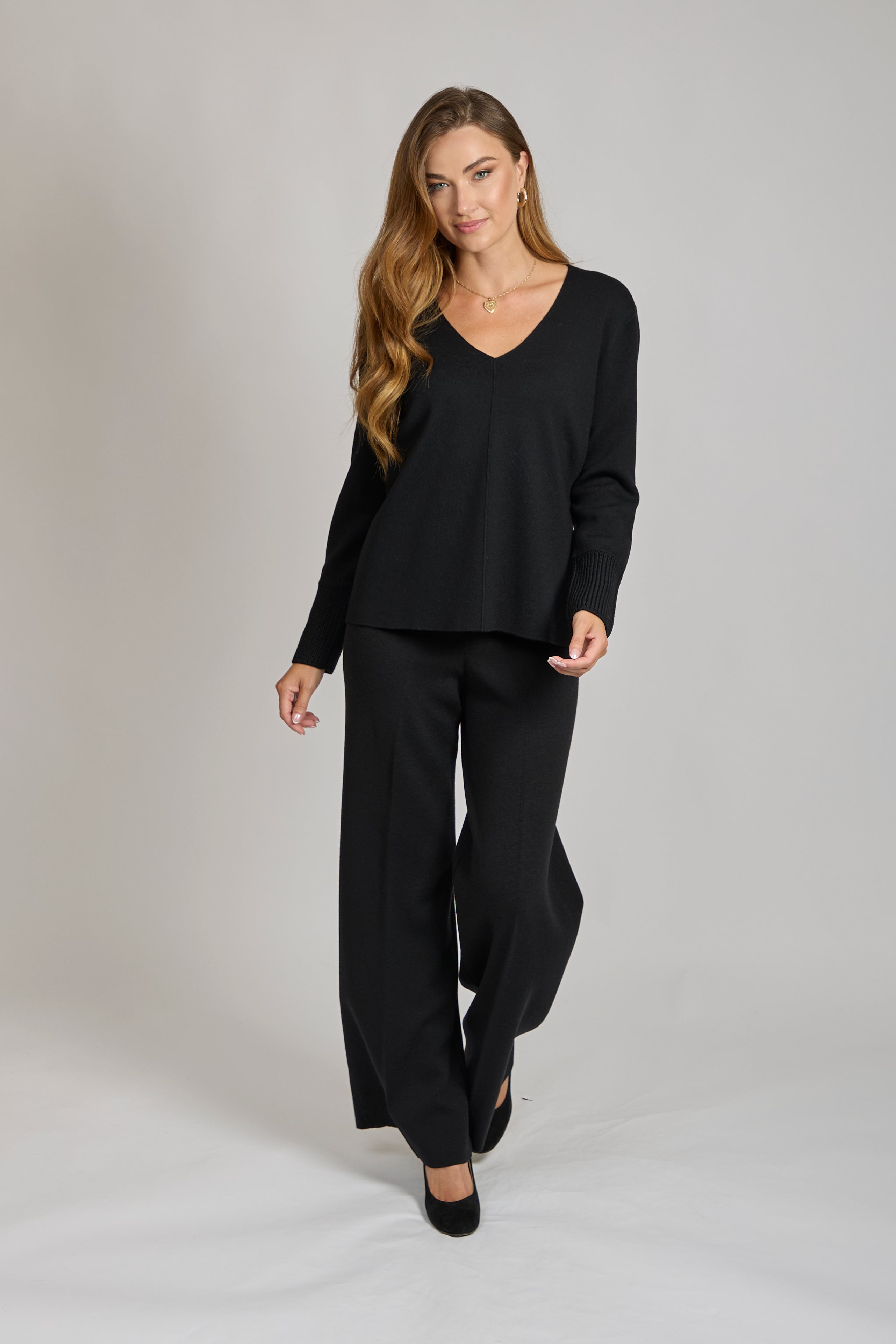 V NECK TUNIC-BLACK