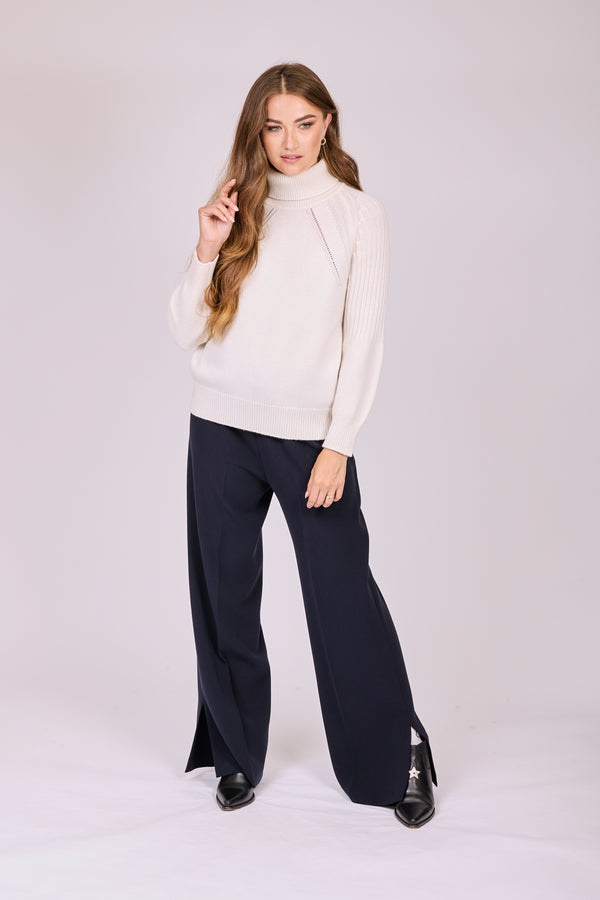 TROUSERS WITH SLIT-NAVY