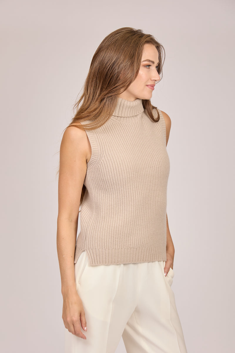 TURTLE NECK SLEEVELESS SWEATER -SABBIA