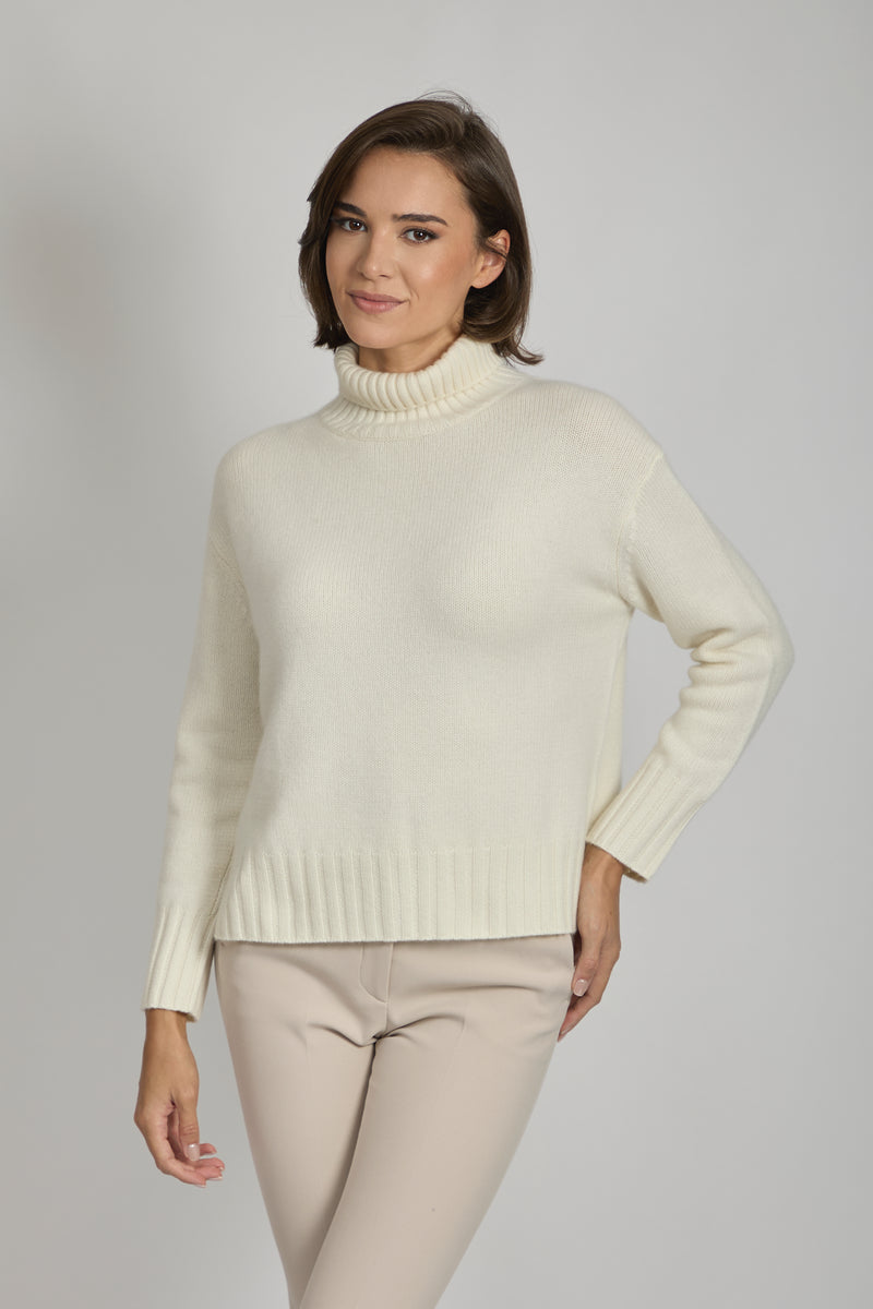 THICK HIGH NECK JUMPER-CREAM