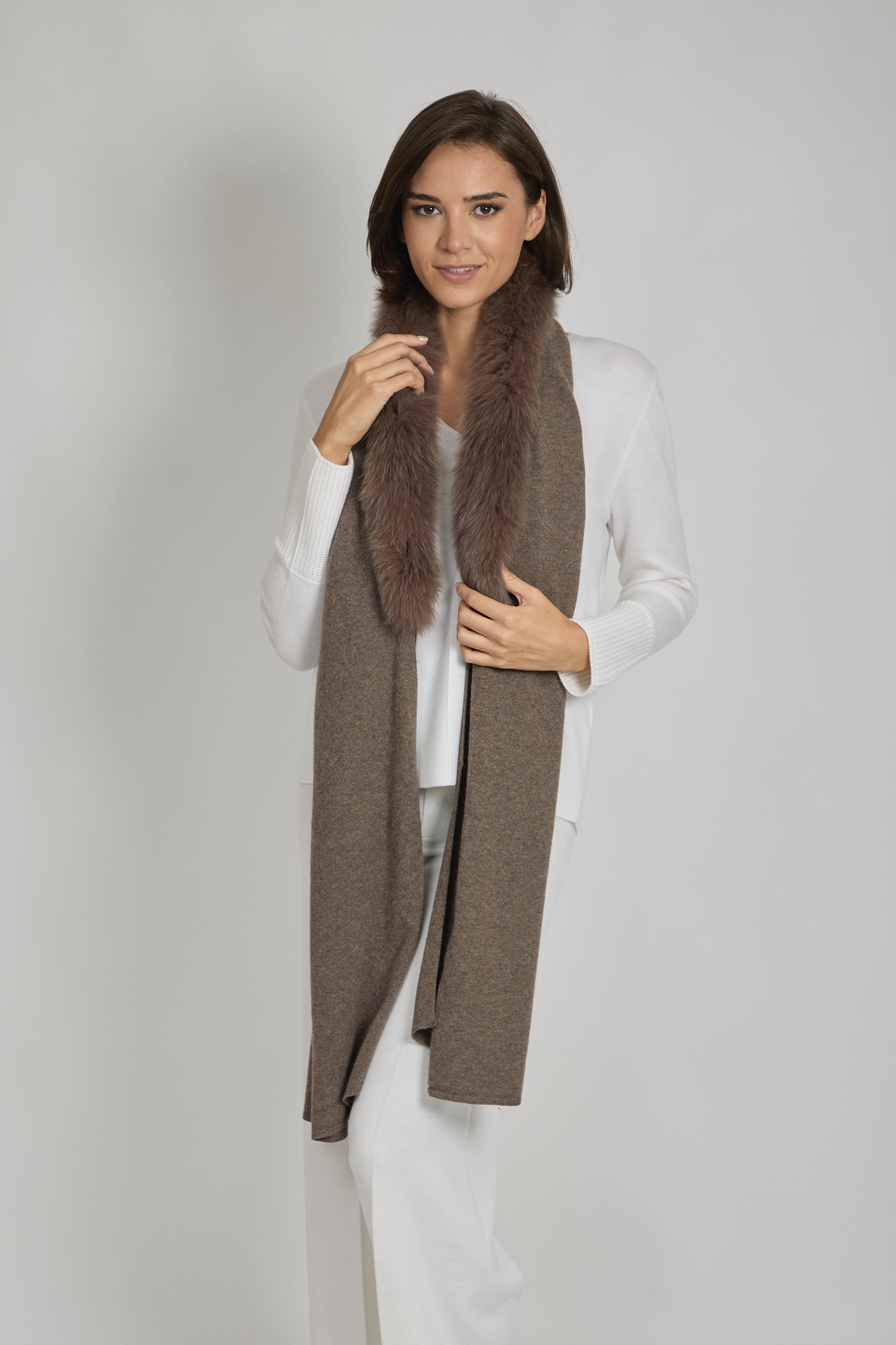 SCARF WITH FUR TRIM - CAPPUCCINO