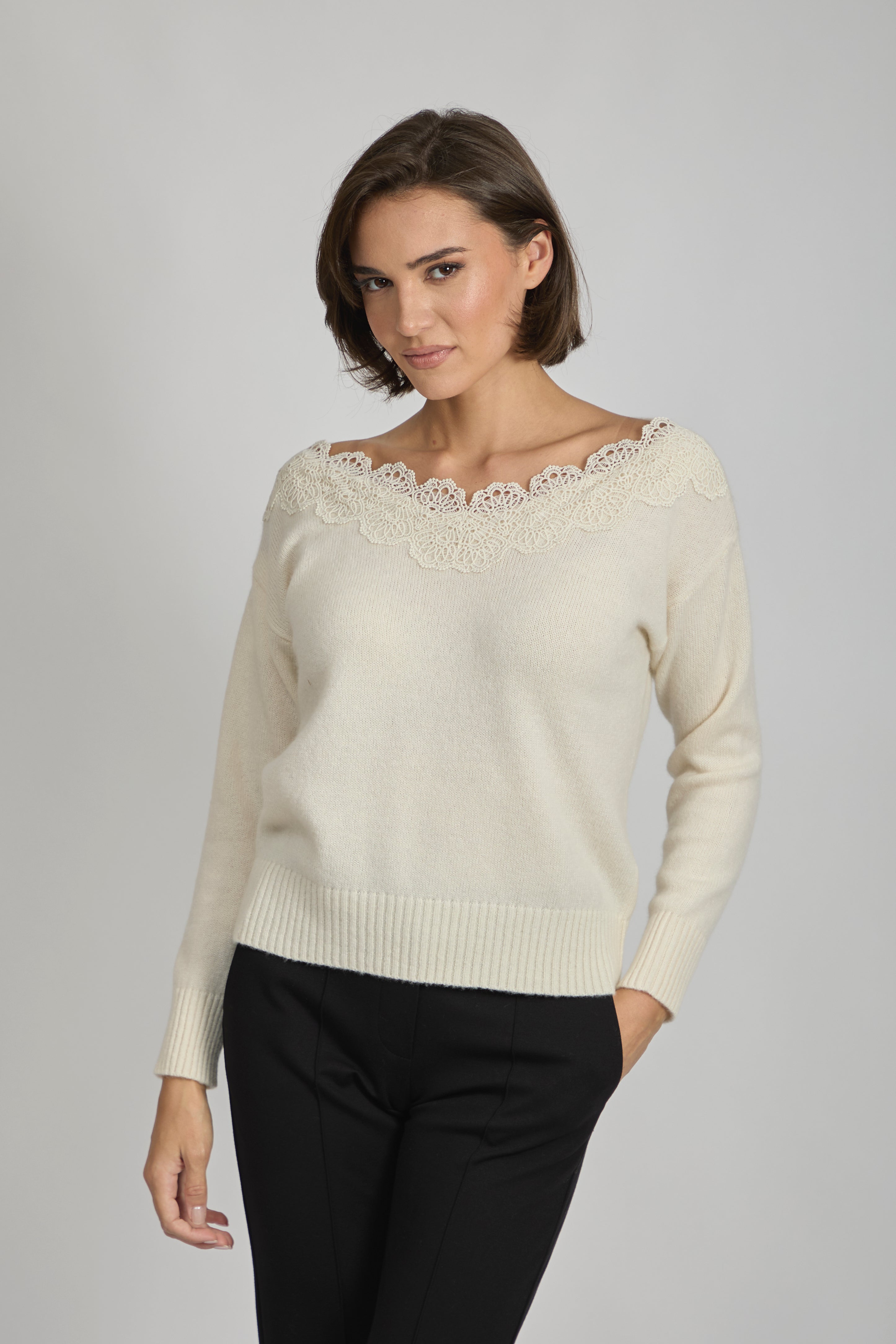 BOAT NECK SWEATER WITH LACE - LATTE