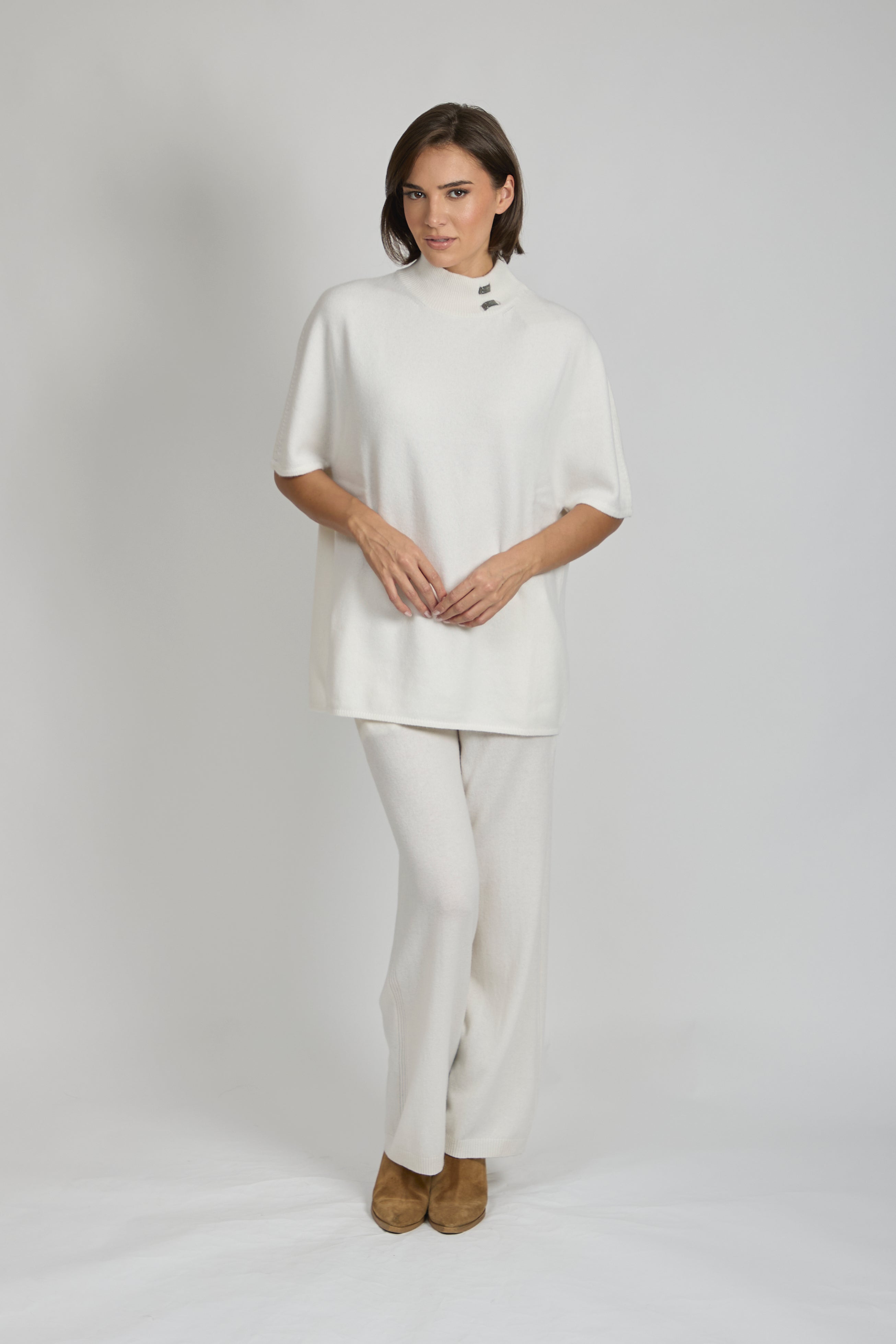 HIGH NECK JUMPER WITH DETAILS-WHITE