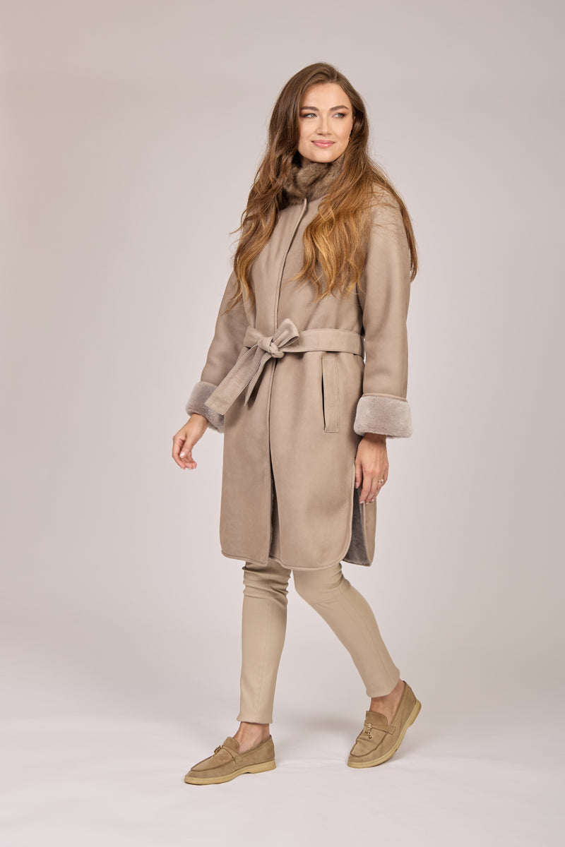 REVERSIBLE SUEDE SHEARLING COAT WITH SABLE-TAUPE