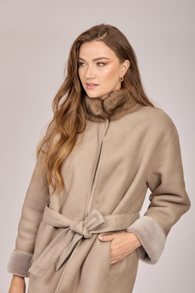 REVERSIBLE SUEDE SHEARLING COAT WITH SABLE-TAUPE