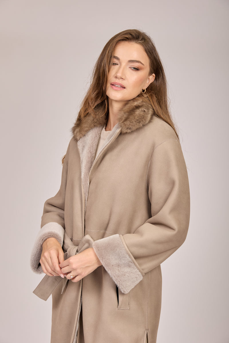 REVERSIBLE SUEDE SHEARLING COAT WITH SABLE-TAUPE