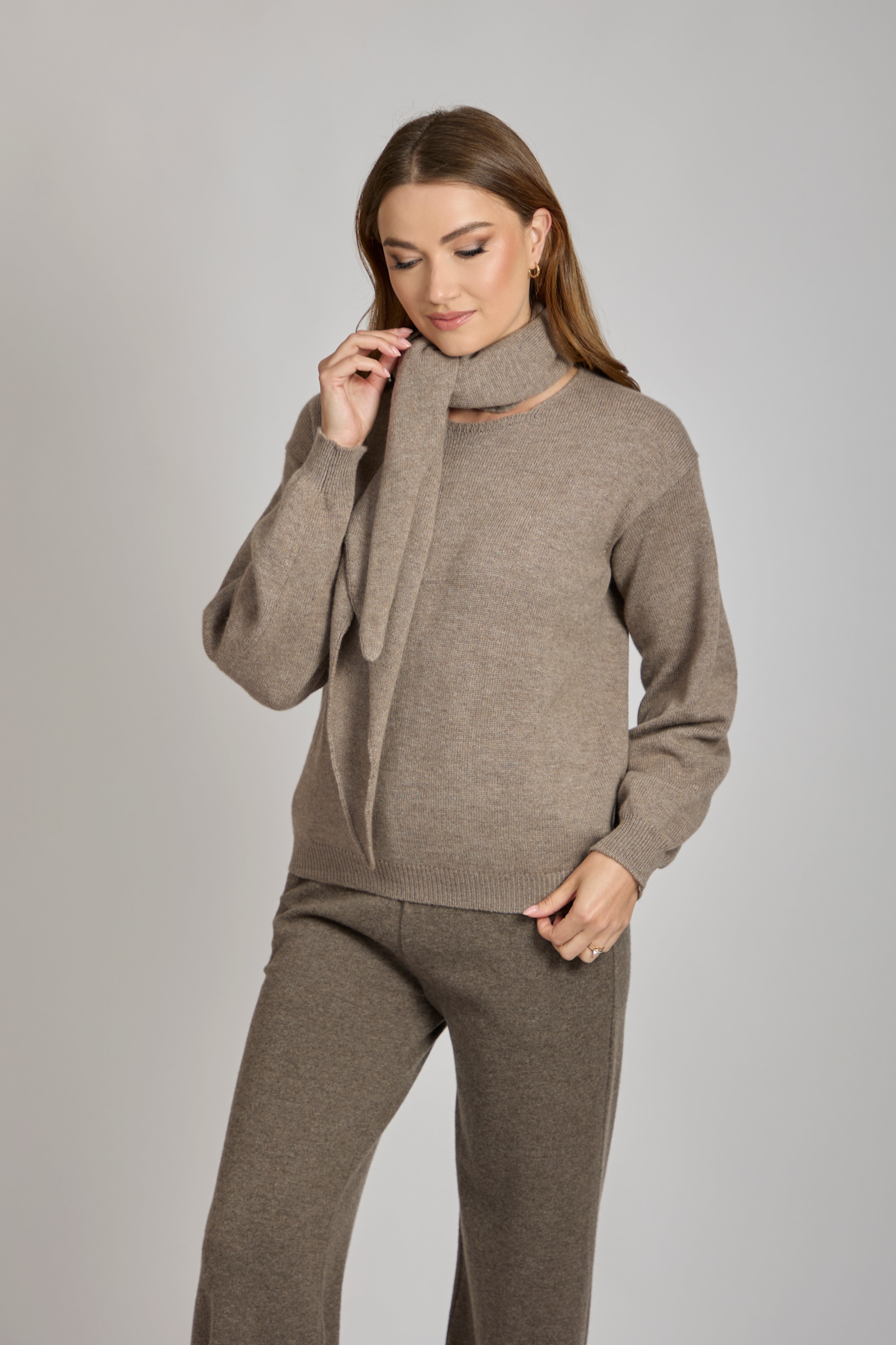 CASHMERE JUMPER WITH SCARF-TAUPE