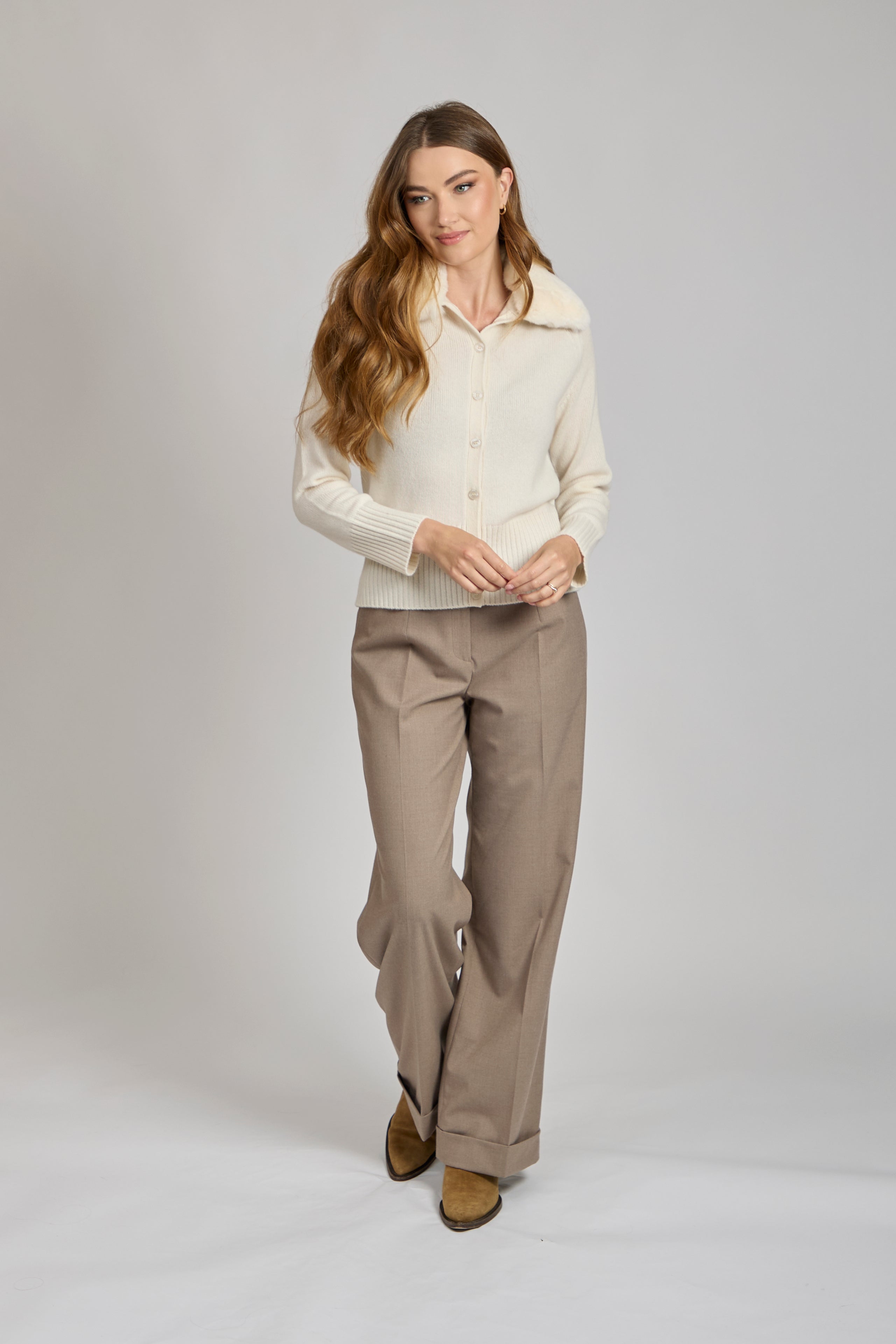 CASHMERE CARDIGAN WITH REX COLLAR- WHITE