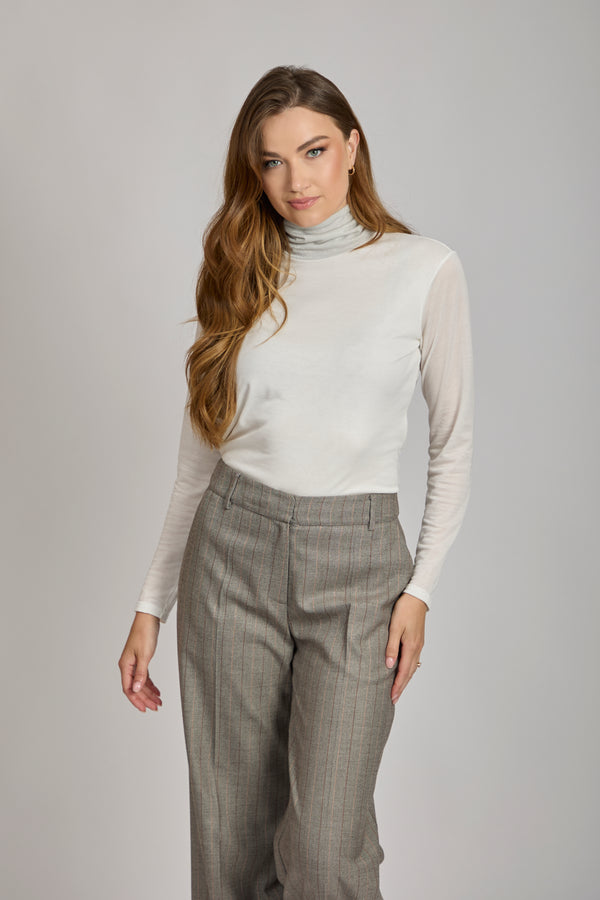 TURTLE NECK TOP- LATTE