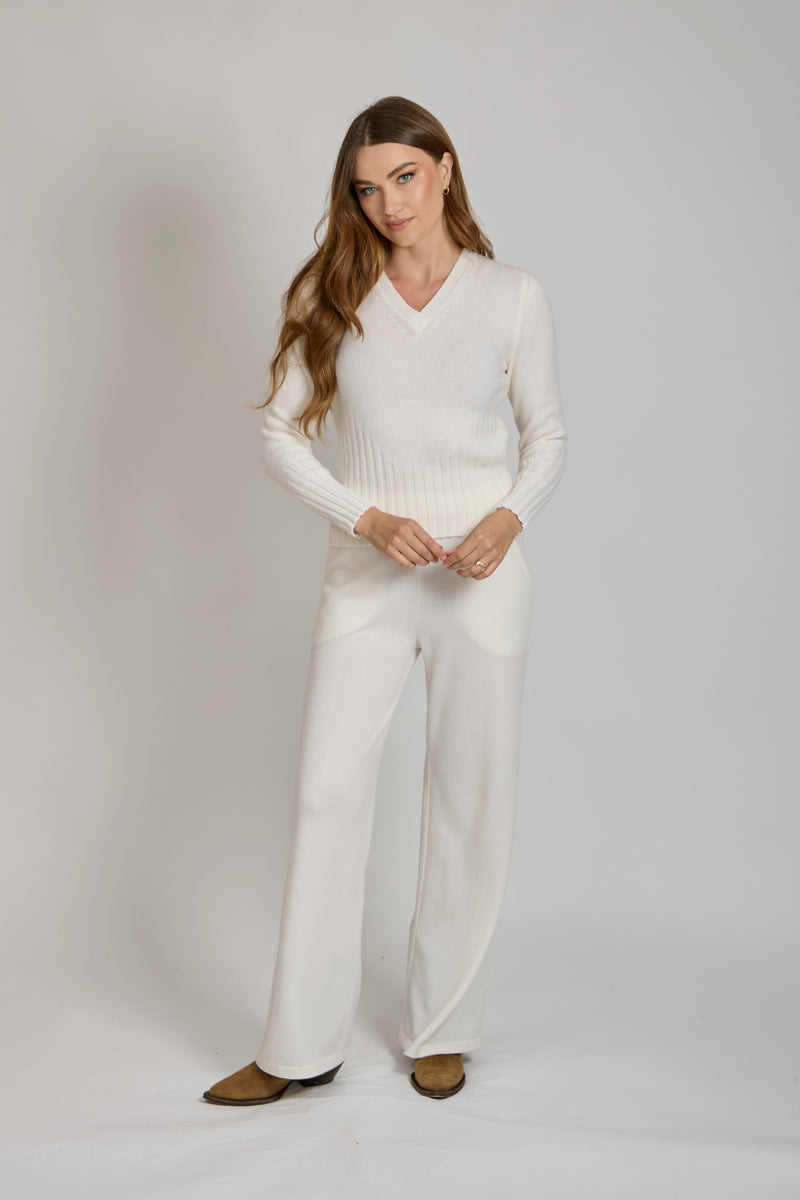 V NECK JUMPER- WHITE